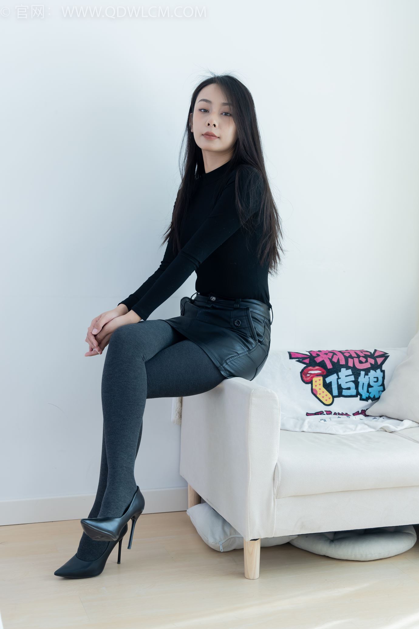 图片[8]-精选勿恋传媒 NO.2313 岚岚-高跟鞋、厚灰丝[140P]-草丛看图