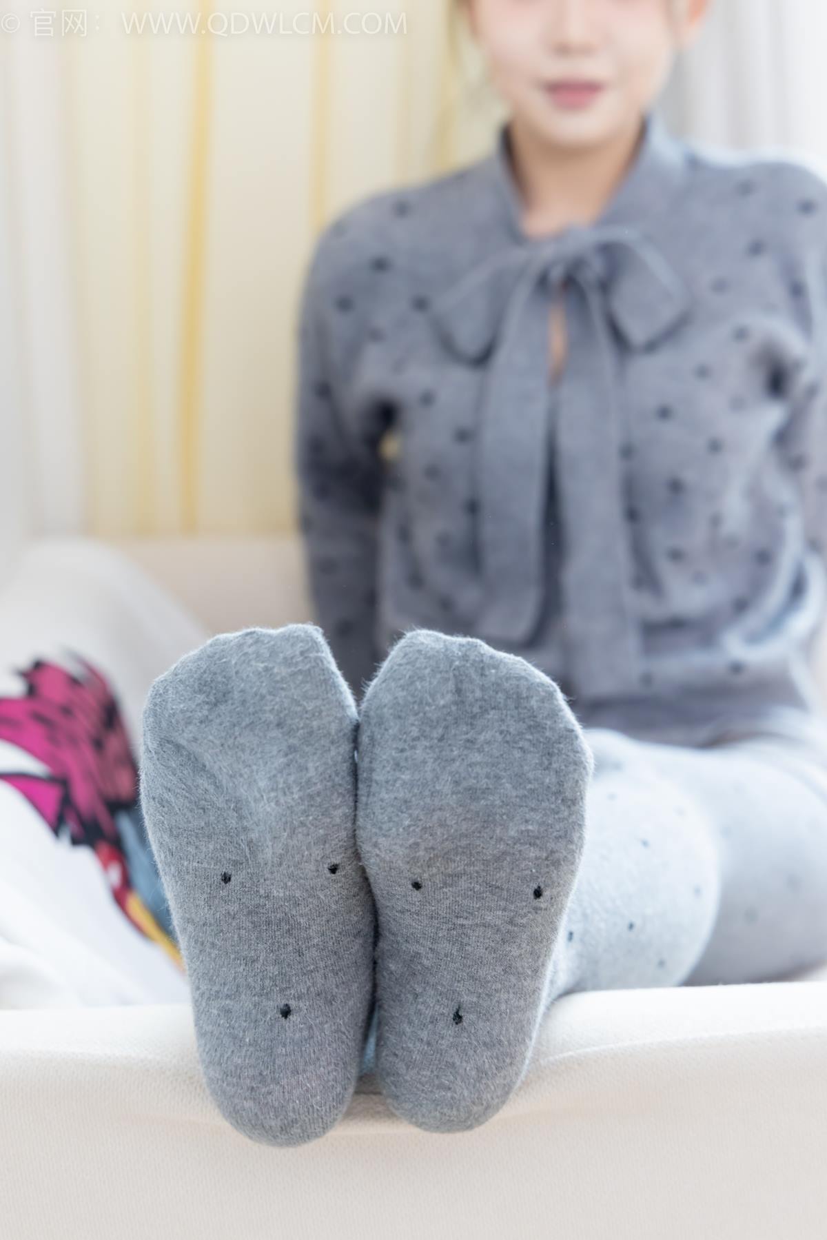 图片[6]-精选勿恋传媒 NO.2355 小曦-皮鞋、厚灰丝[104P]-草丛看图