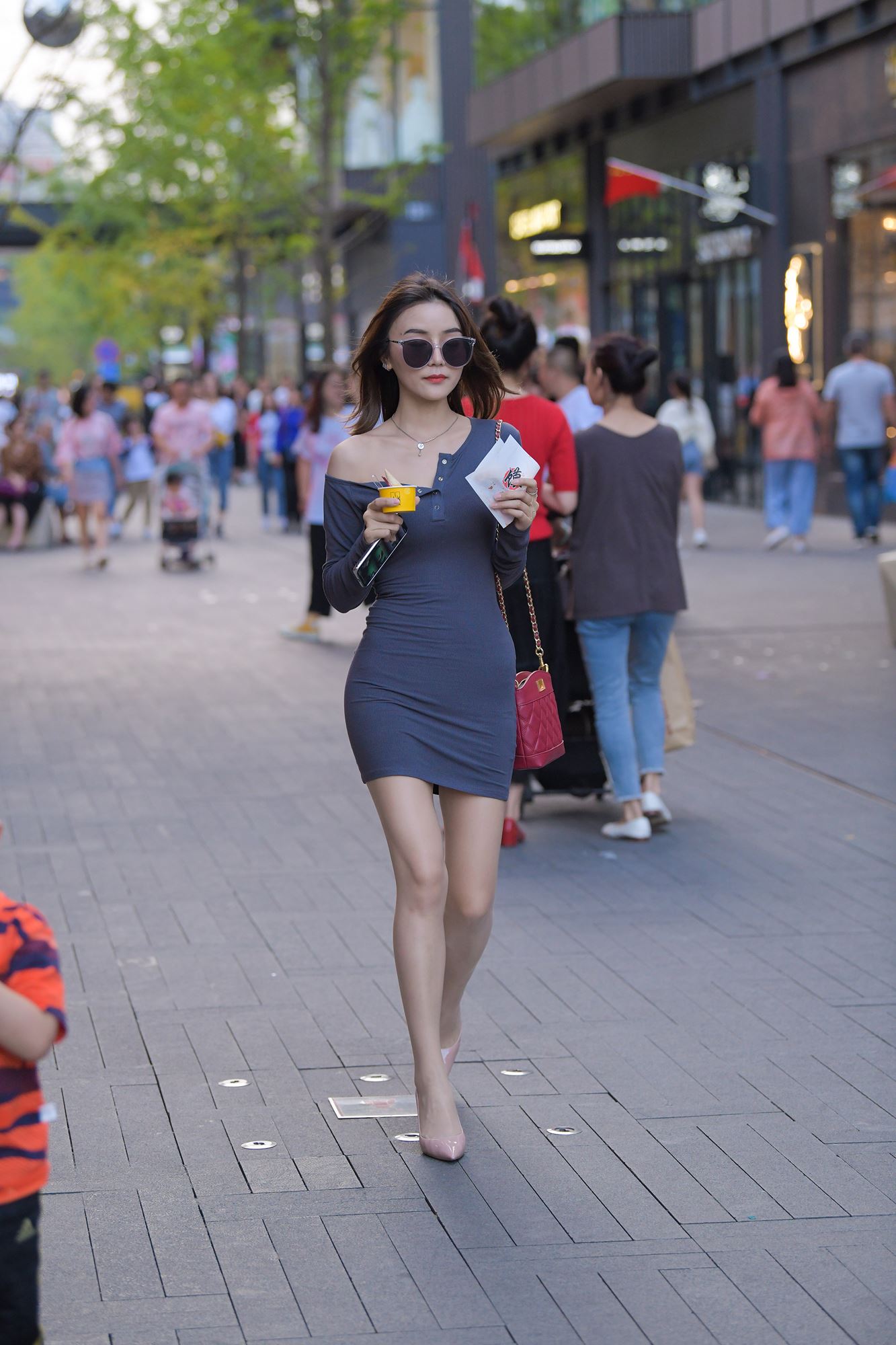 图片[1]-精选精选街拍作品 1645 摄神街拍作品 – 再次遇见她~下集[60P]-草丛看图