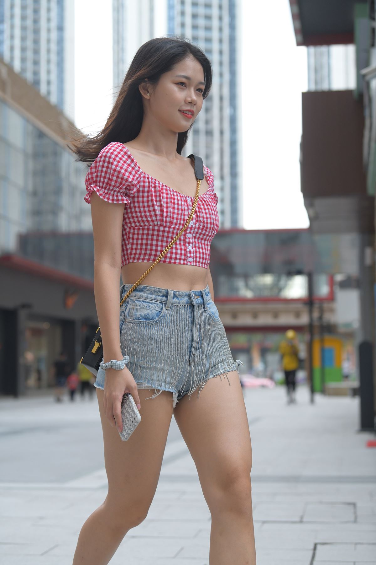 图片[1]-精选精选街拍作品 NO.1601 红石摄影作品 牛仔热裤女孩[68P]-草丛看图