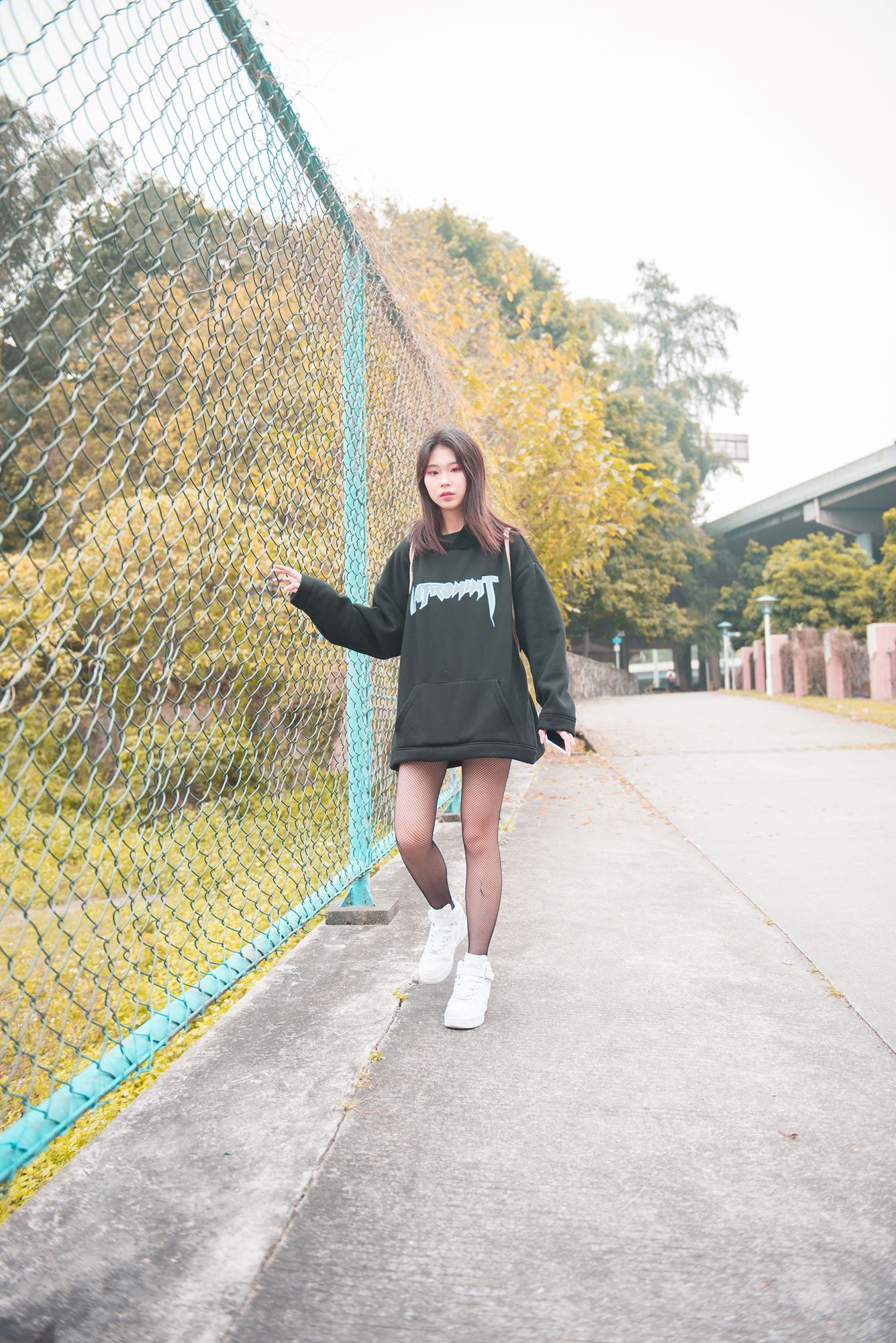 图片[4]-精选精选街拍作品 NO.1685 小透明DK街拍作品 – 好奇心重的往袜少女[88P]-草丛看图