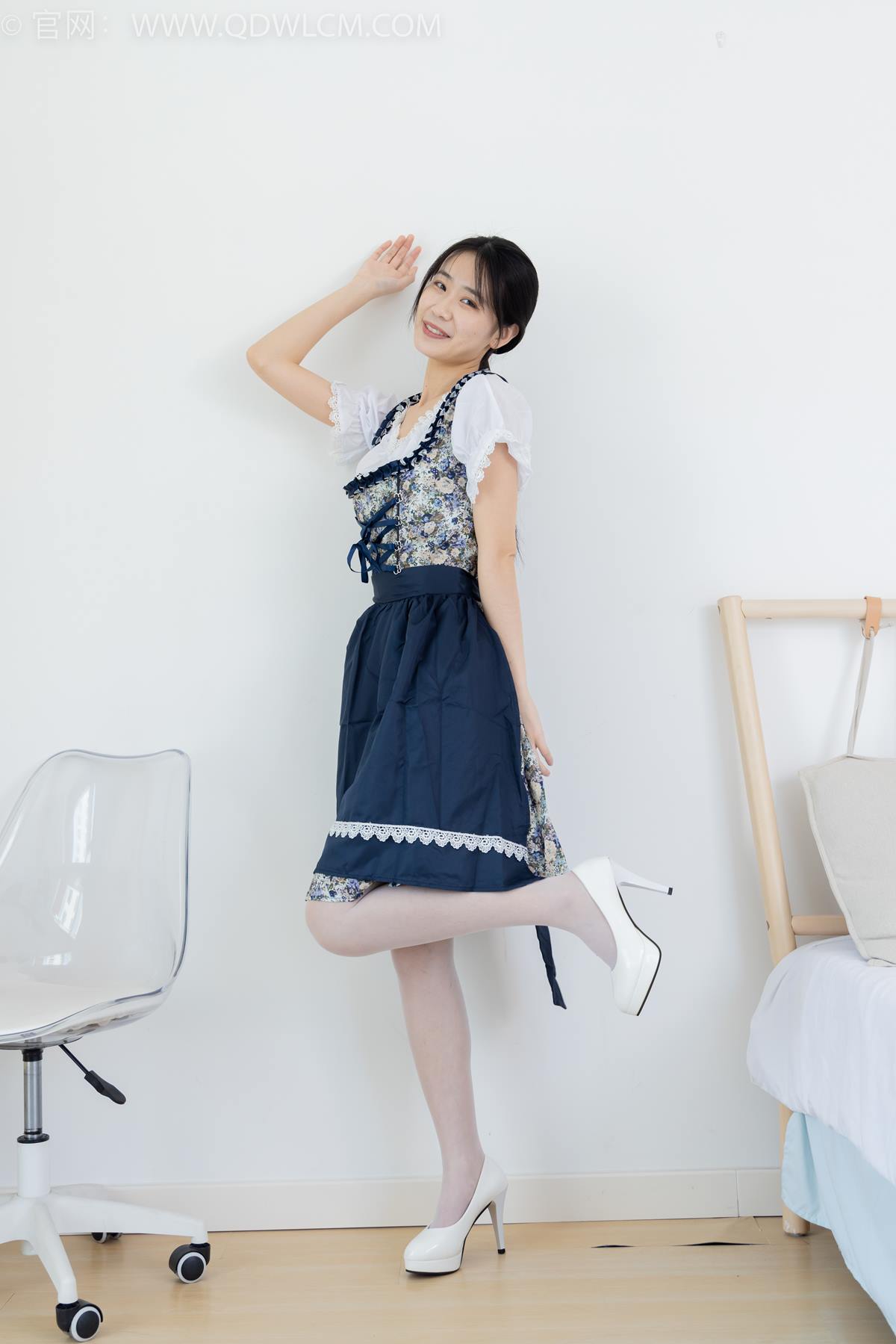 图片[5]-精选勿恋传媒 NO.2365 菜菜-高跟鞋、薄白丝、裸足[104P]-草丛看图