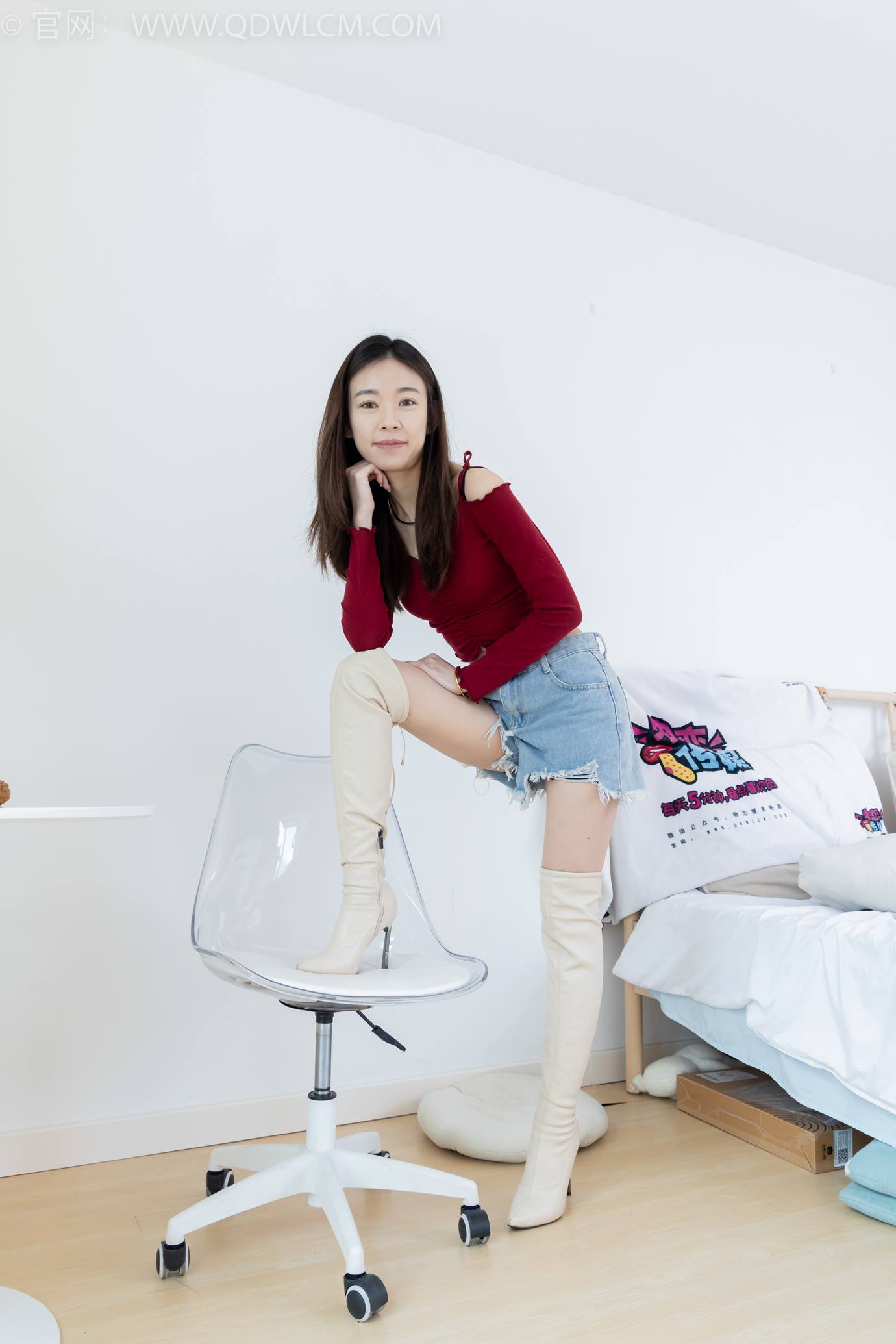 图片[5]-精选勿恋传媒 NO.2296 婷婷-高跟长靴、白棉袜、裸足[126P]-草丛看图