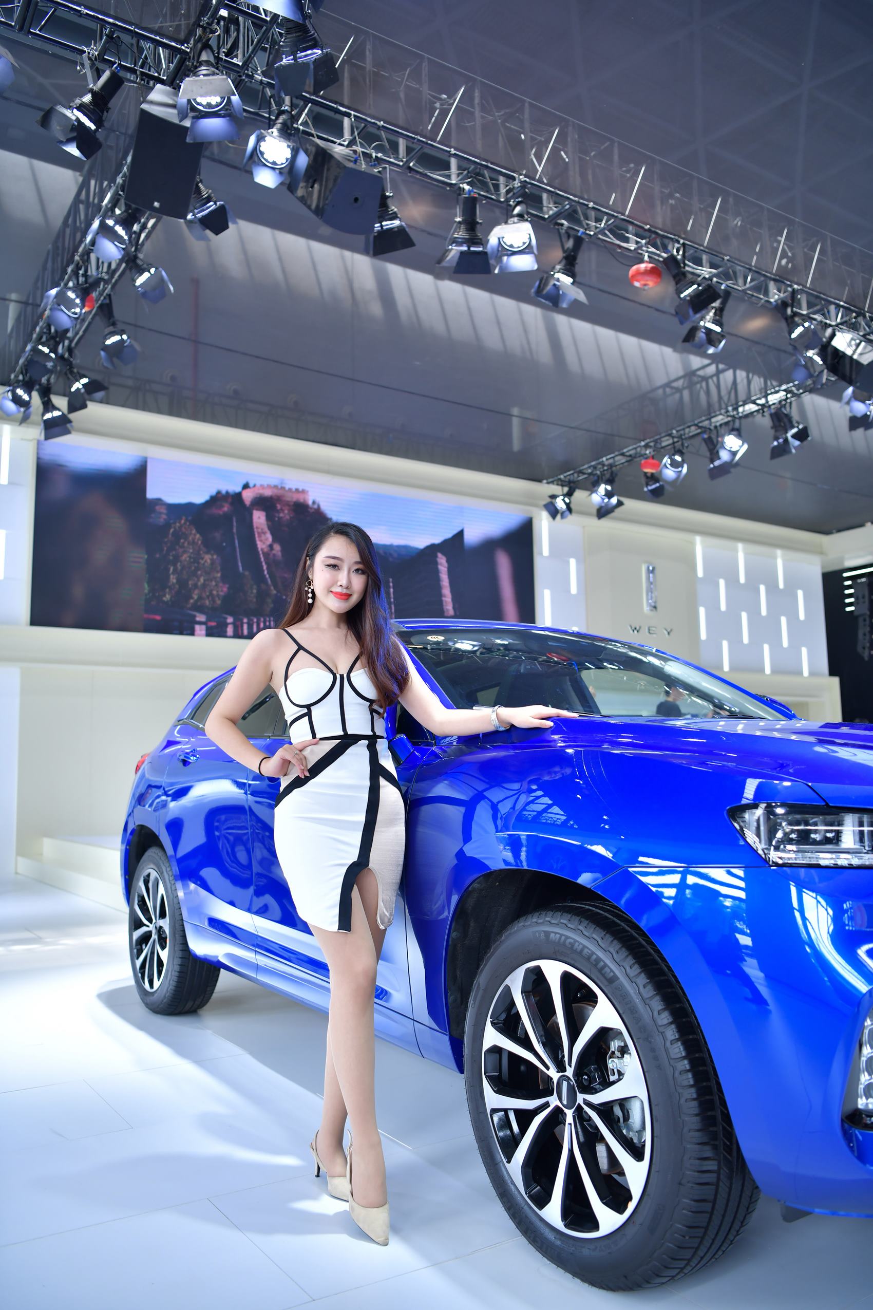 图片[5]-精选精选街拍作品 NO.1742 小海街拍作品 – 车展把车模小解解带出展厅会发生什么[32P]-草丛看图