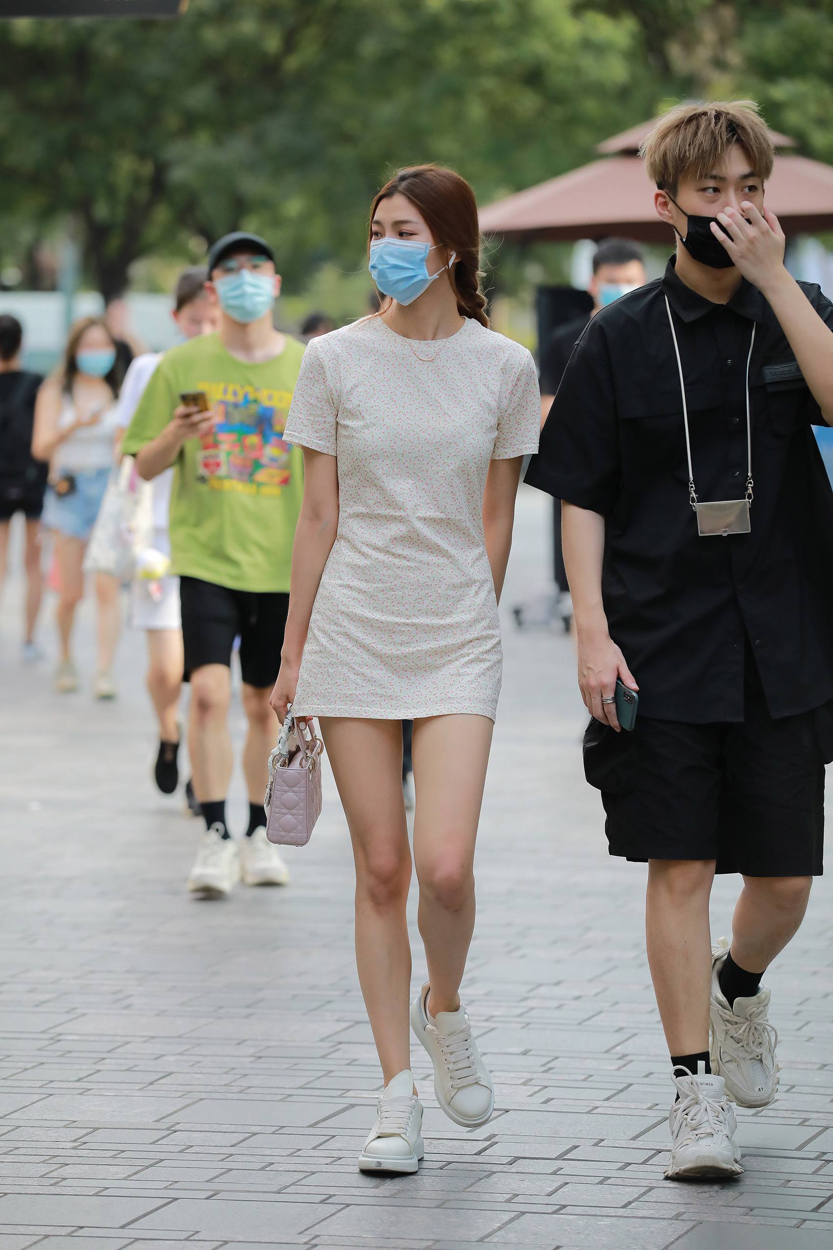 图片[2]-精选精选街拍作品 NO.1848 街拍逛街的美女[72P]-草丛看图