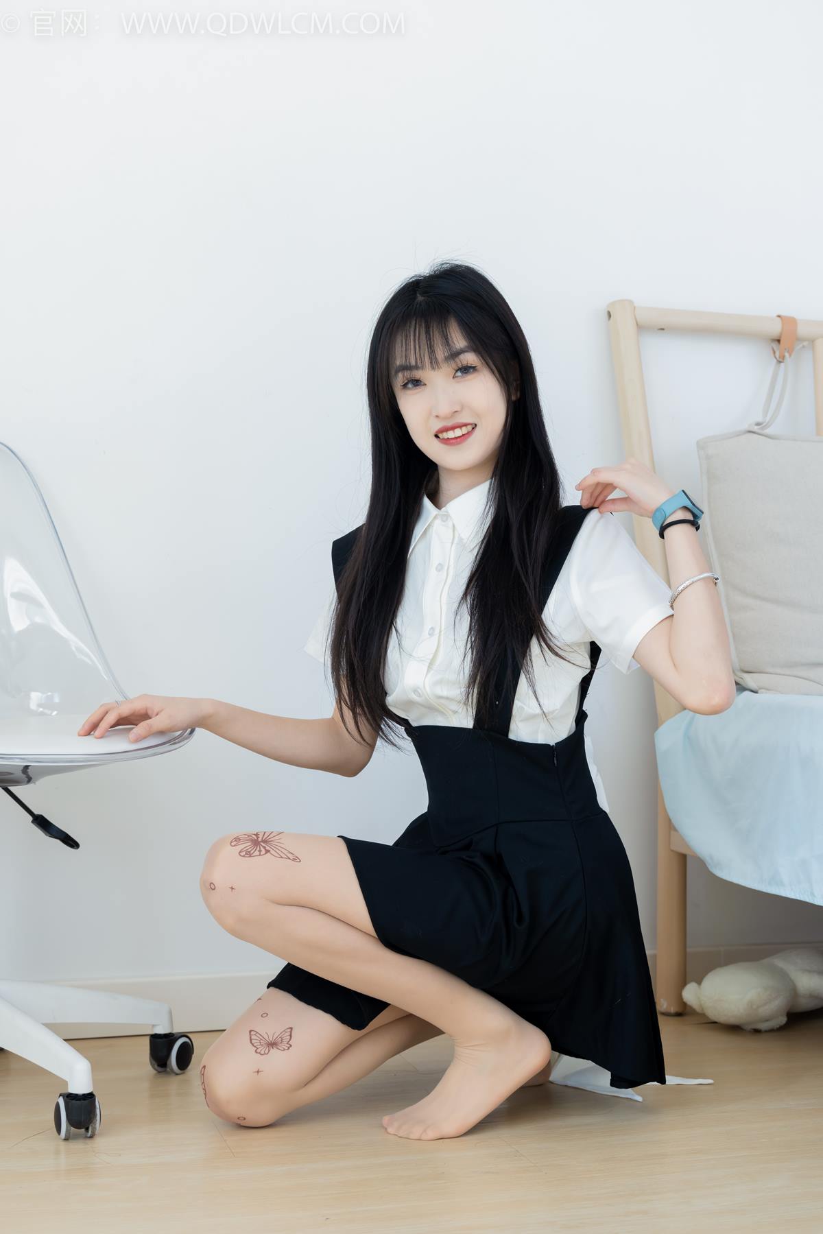 图片[3]-精选勿恋传媒 NO.2369 嘉木-长靴、长筒小腿白棉袜、蝴蝶薄肉丝[156P]-草丛看图