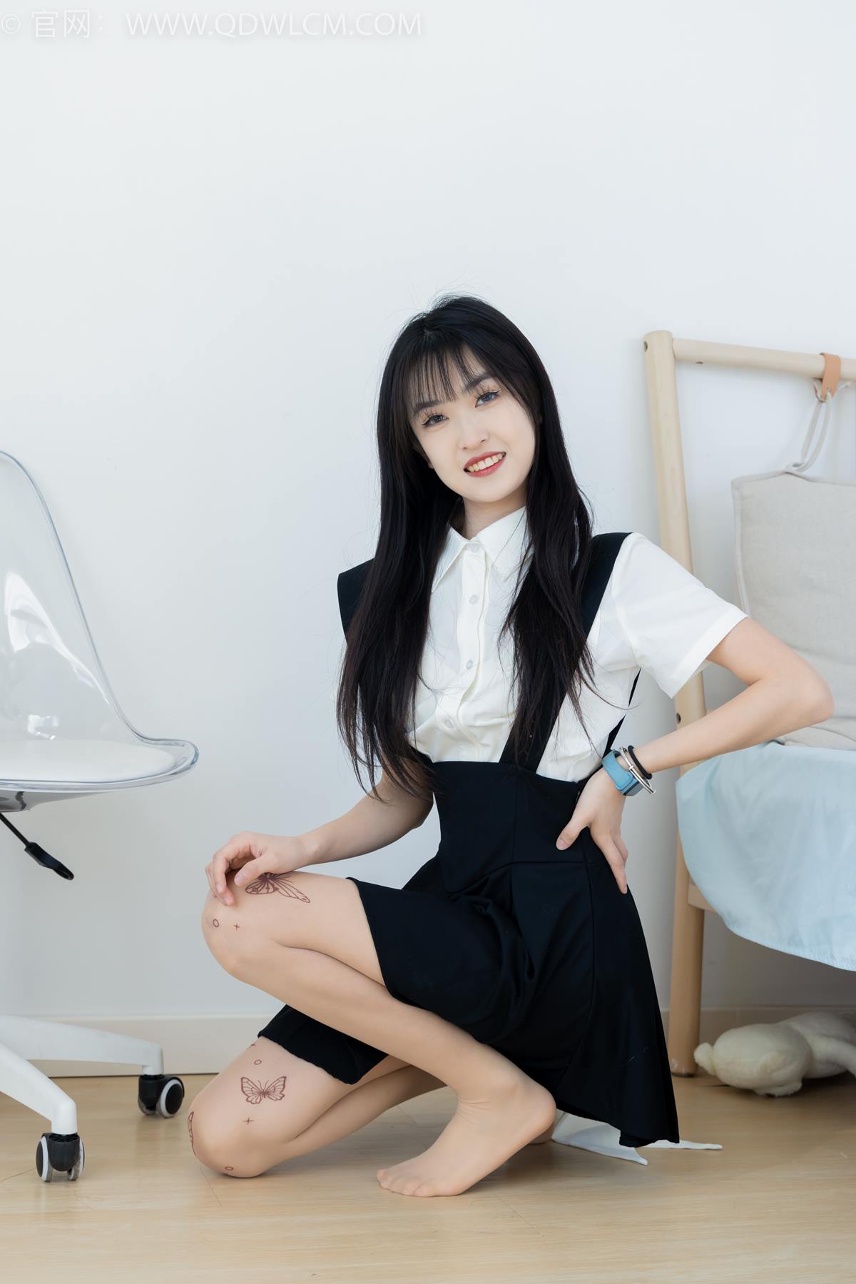 图片[5]-精选勿恋传媒 NO.2369 嘉木-长靴、长筒小腿白棉袜、蝴蝶薄肉丝[156P]-草丛看图