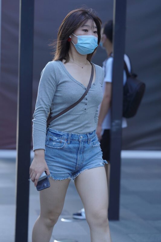 精选精选街拍作品 NO.1849 紧牛长腿[84P]-草丛看图