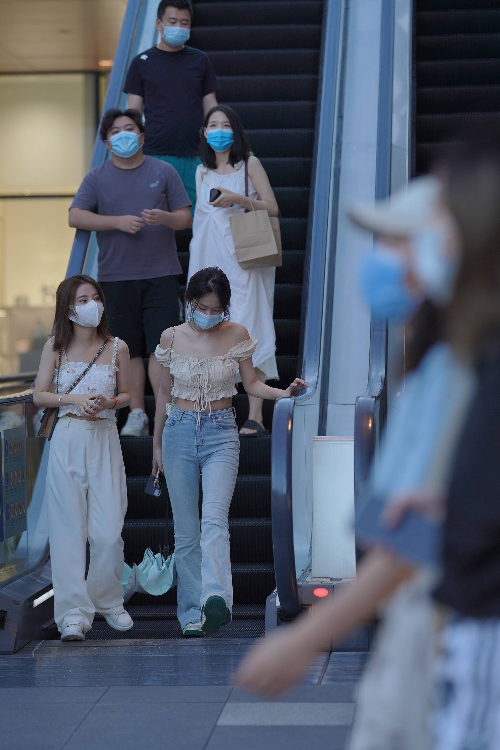 图片[7]-精选精选街拍作品 NO.1849 紧牛长腿[84P]-草丛看图