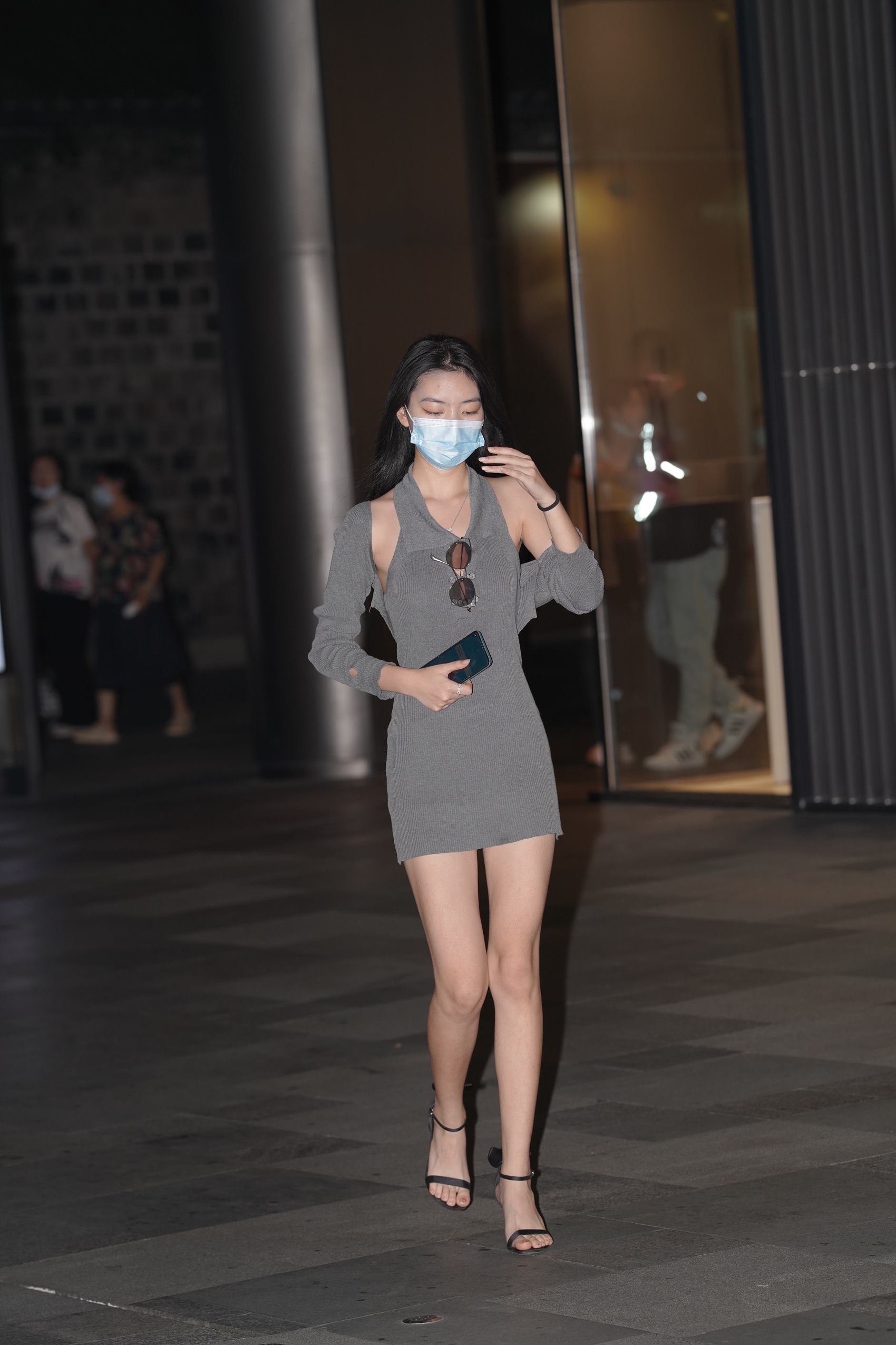 图片[3]-精选精选街拍作品 NO.1764 镂空包臀裙美腿 [36P]-草丛看图