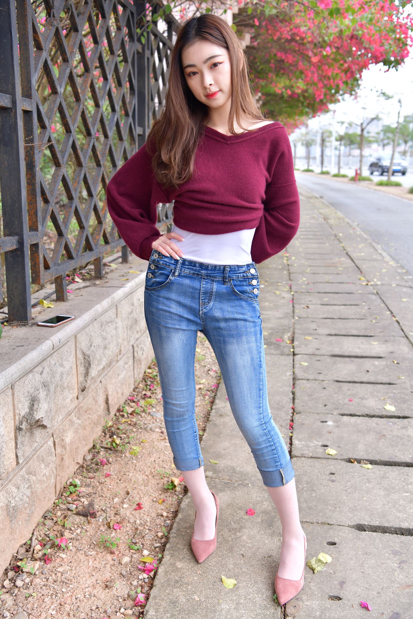 图片[4]-精选精选街拍作品 1618 小海街拍作品 – 穿了，偷偷给你看一眼，看到了吗[88P]-草丛看图