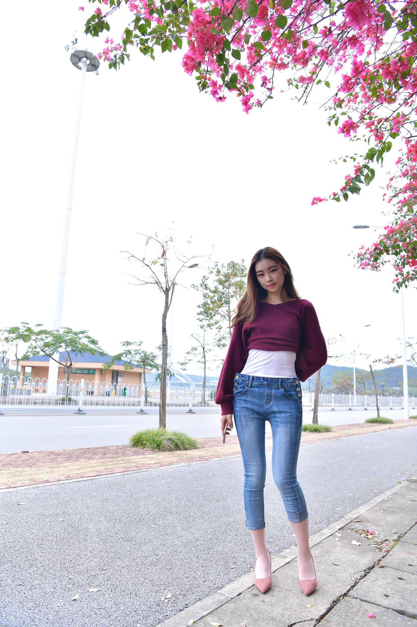 图片[6]-精选精选街拍作品 1618 小海街拍作品 – 穿了，偷偷给你看一眼，看到了吗[88P]-草丛看图