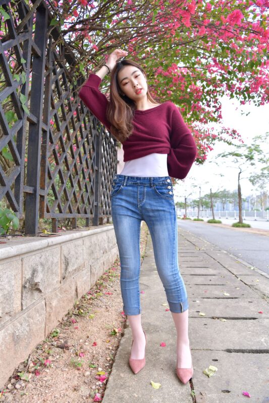 精选精选街拍作品 1618 小海街拍作品 – 穿了，偷偷给你看一眼，看到了吗[88P]-草丛看图