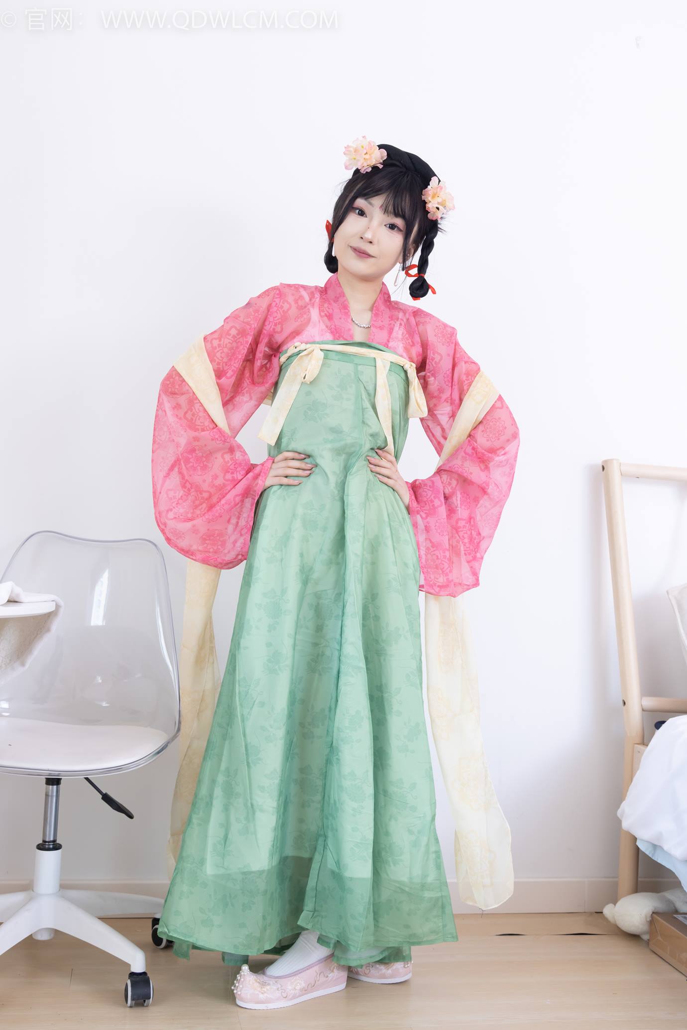 图片[5]-精选勿恋传媒 NO.2297 嘟嘟-布鞋、白棉袜、古装、半脱袜子剧情[138P]-草丛看图