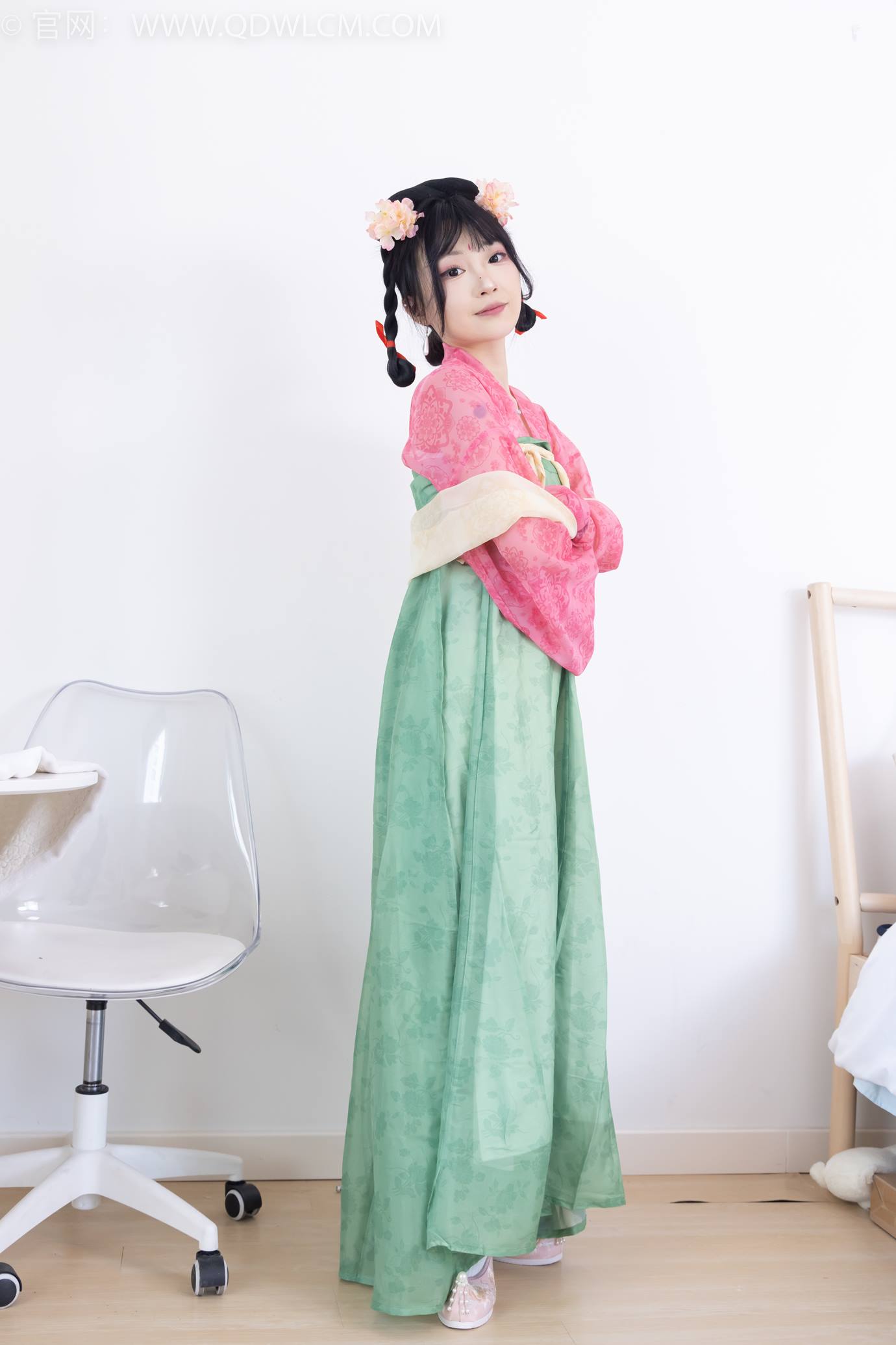 图片[6]-精选勿恋传媒 NO.2297 嘟嘟-布鞋、白棉袜、古装、半脱袜子剧情[138P]-草丛看图