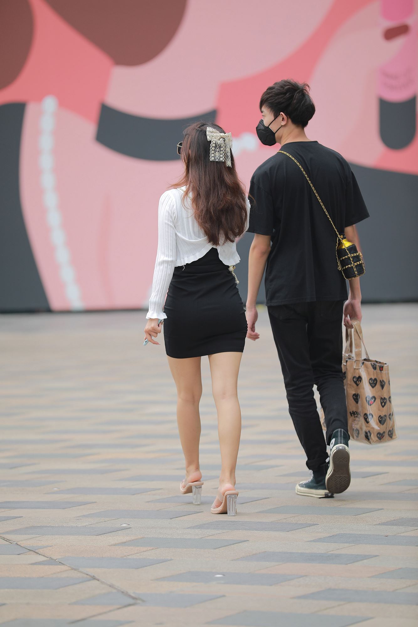 图片[2]-精选精选街拍作品 NO.1688 四九城嘎子街拍作品 – 美腿女友[88P]-草丛看图