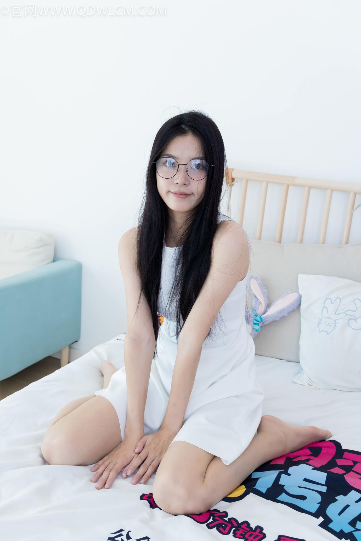 图片[3]-精选勿恋传媒 NO.2320 茯苓-凉鞋、薄肉丝、裸足、皮筋绑脚以及挠脚心剧情[128P]-草丛看图