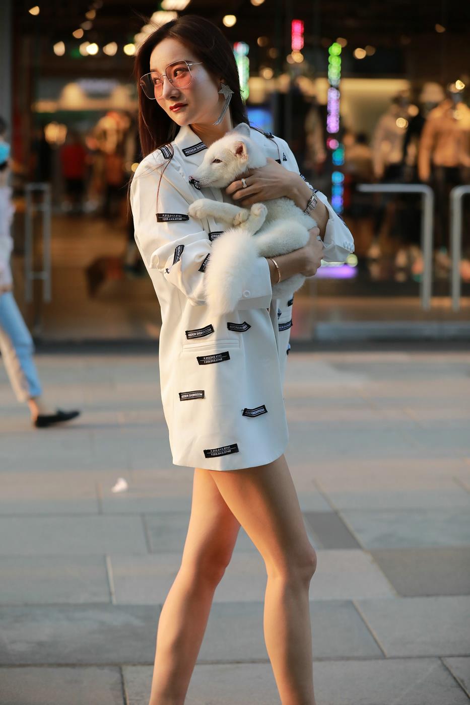 图片[3]-精选魔镜街拍 NO.162 街拍白色热裤美女 [84P]-草丛看图