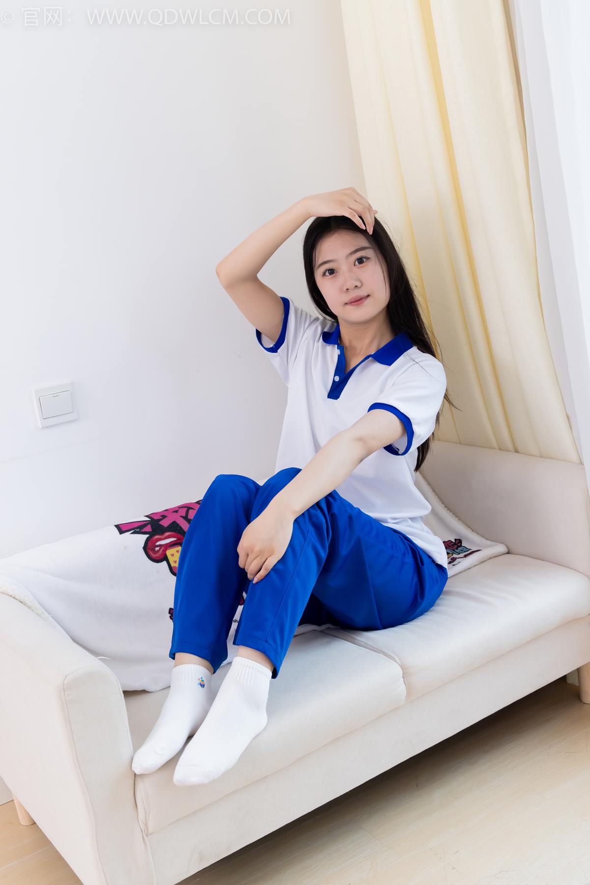 图片[3]-精选勿恋传媒 NO.2368 芋头-板鞋、白棉袜、裸足[126P]-草丛看图