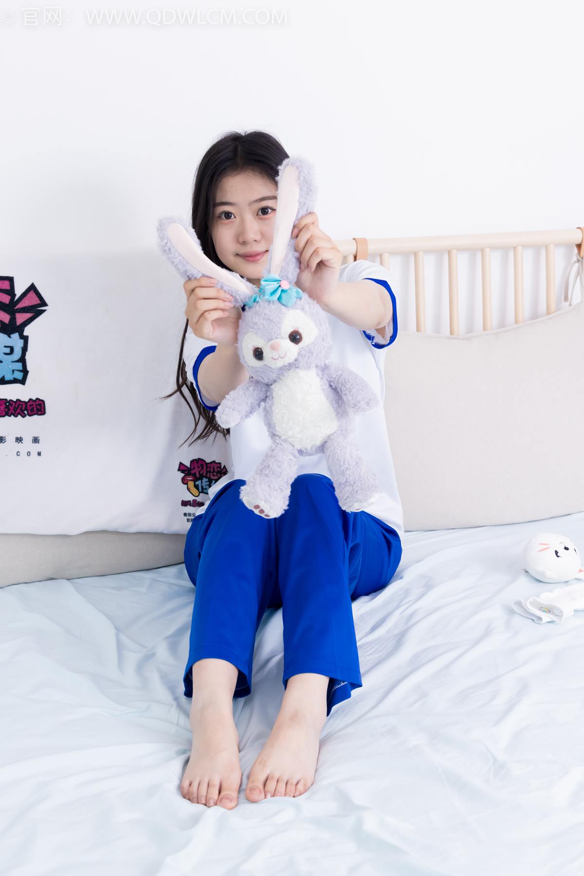 图片[8]-精选勿恋传媒 NO.2368 芋头-板鞋、白棉袜、裸足[126P]-草丛看图