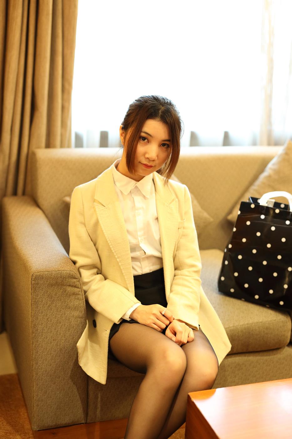 图片[4]-精选魔镜街拍 NO.176 辉辉模拍作品 – 丝袜调查员[84P]-草丛看图