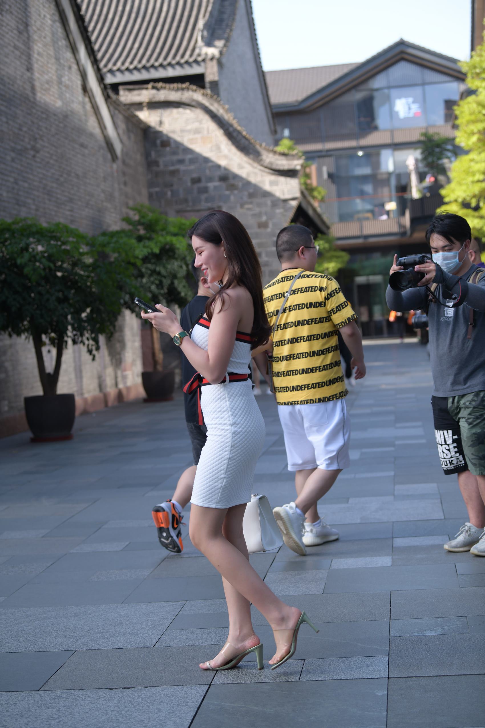 图片[6]-精选街拍作品 NO.1781 视觉冲击街拍作品 – 裹胸的天然美女[52P]-草丛看图