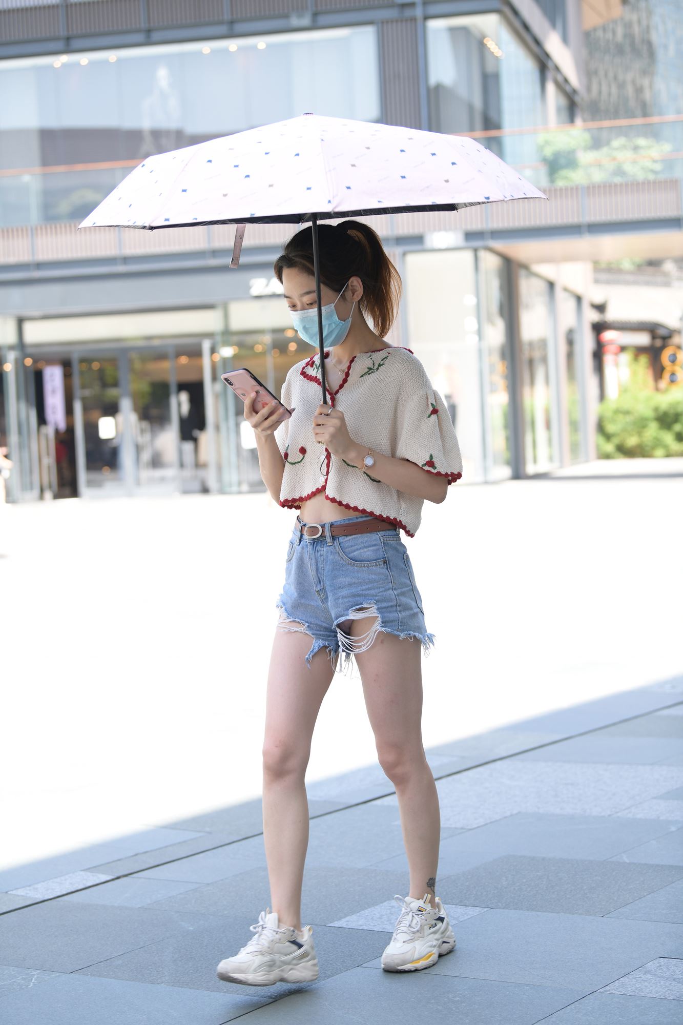 图片[4]-精选精选街拍作品 1641 摄神街拍作品 – 夏日热裤美眉[76P]-草丛看图