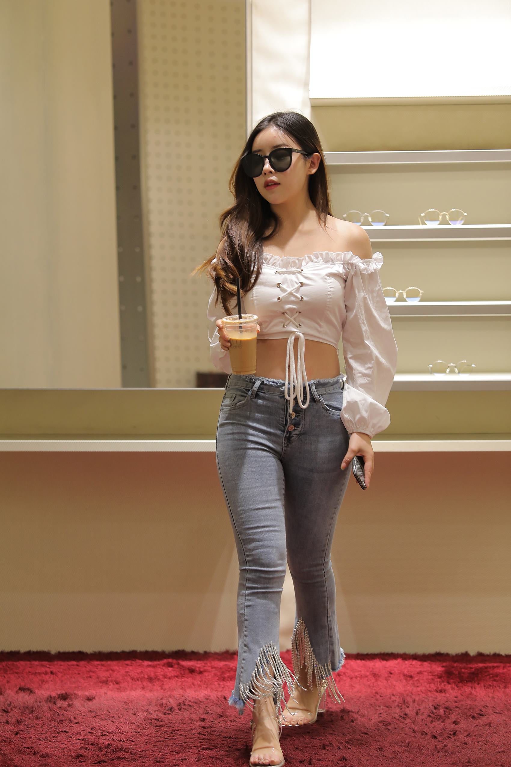 图片[3]-精选精选街拍作品 NO.1791 凯恩街拍作品 – 可爱猪猪的紧牛[36P]-草丛看图