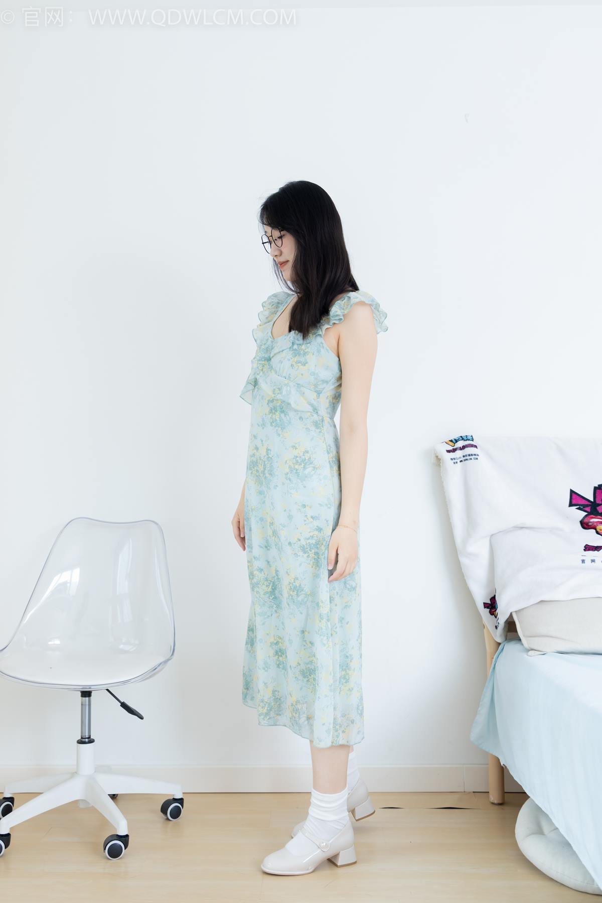 图片[6]-精选勿恋传媒 NO.2350 小椿-高跟鞋、白棉袜、裸足[150P]-草丛看图