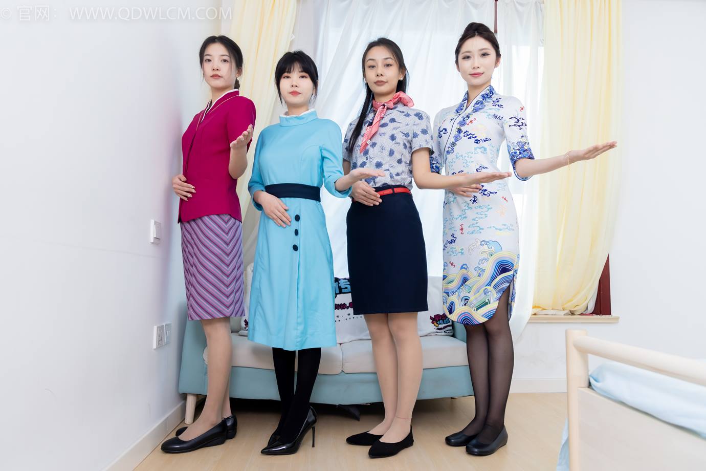 图片[3]-精选勿恋传媒 NO.2300 岚岚&茯苓&米米&泡泡-高跟鞋、平底鞋、薄肉丝、厚黑[144P]-草丛看图