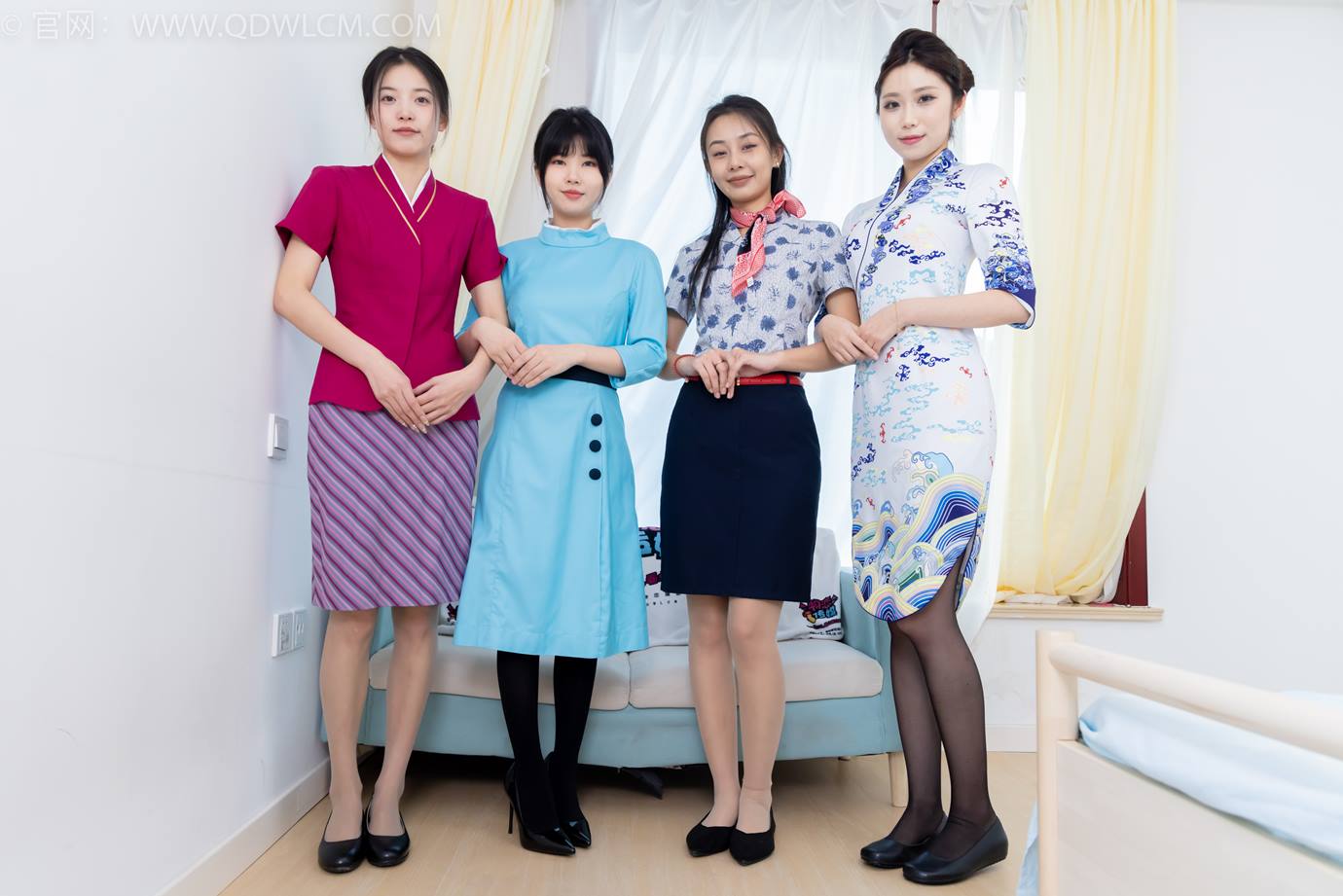 图片[4]-精选勿恋传媒 NO.2300 岚岚&茯苓&米米&泡泡-高跟鞋、平底鞋、薄肉丝、厚黑[144P]-草丛看图