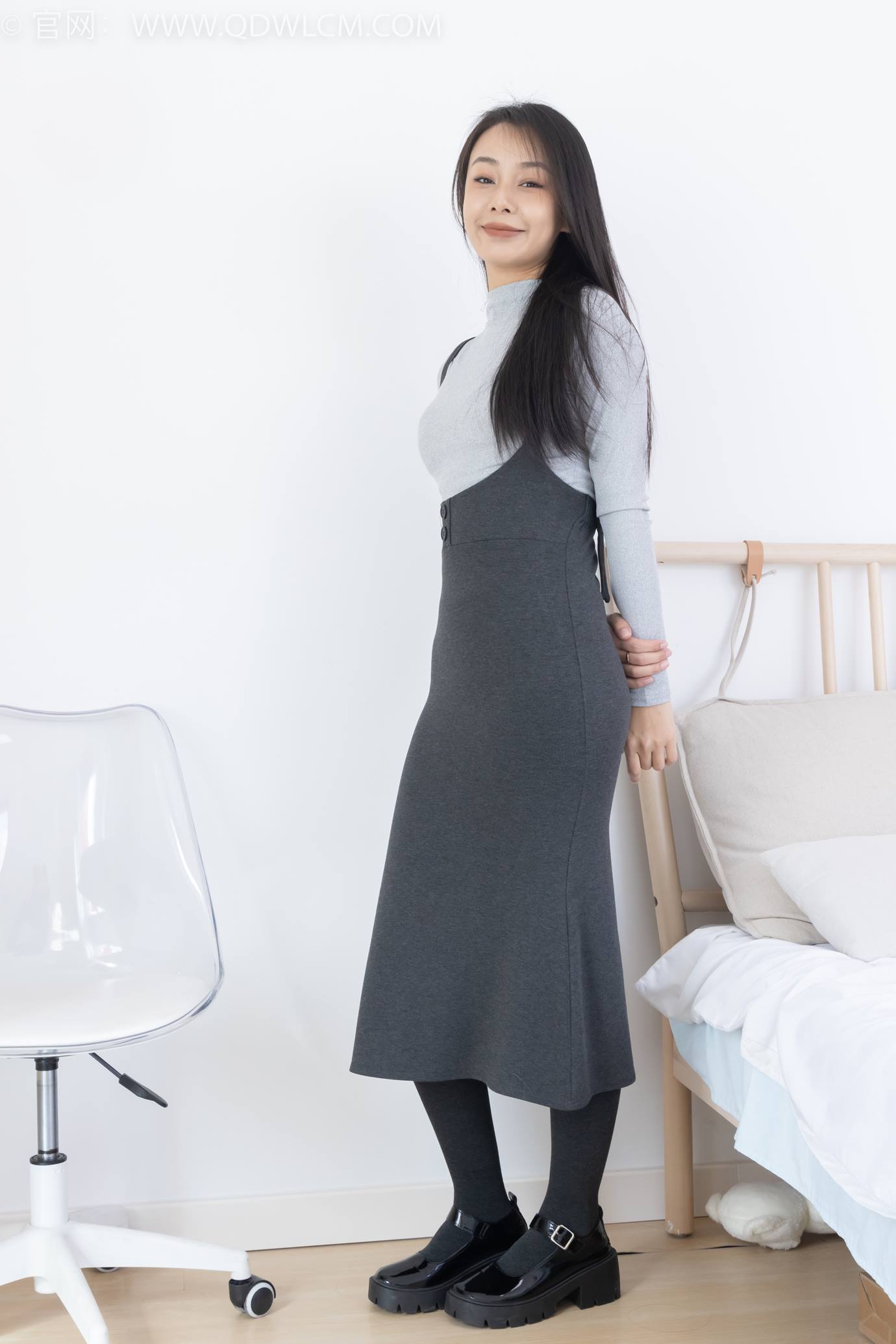 图片[3]-精选勿恋传媒 NO.2291 岚岚-皮鞋、厚灰丝[130P]-草丛看图