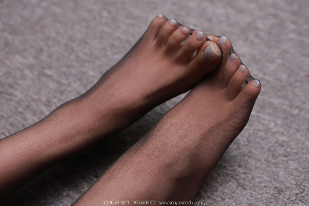 图片[7]-精选[IESS异思趣向] 2025.12.28 丝享家2250：美子《蓝色美甲（下）》[87P]-草丛看图