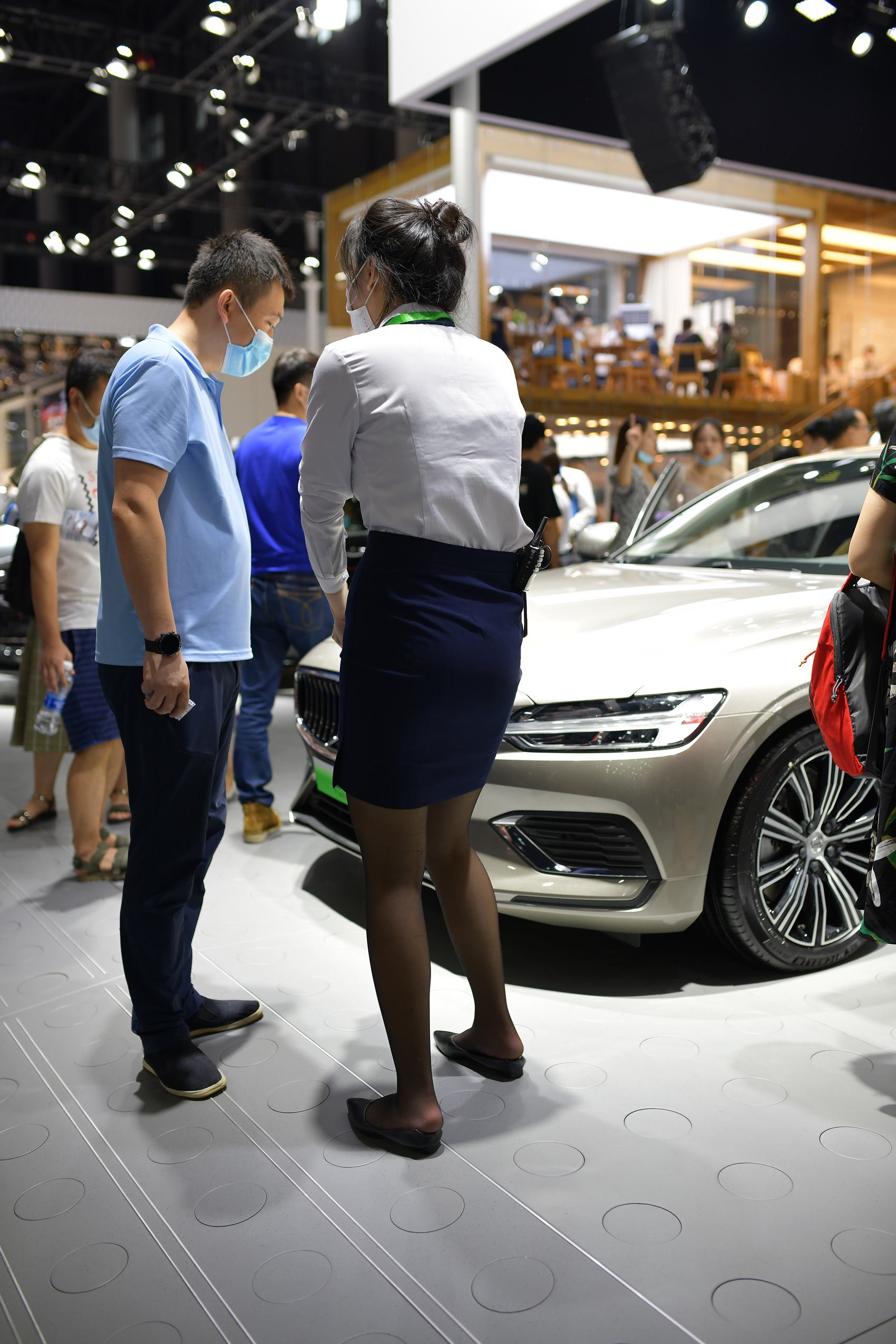 图片[7]-精选精选街拍作品 NO.1719 摄神街拍作品 – 2020.7.25成都国际车展[156P]-草丛看图