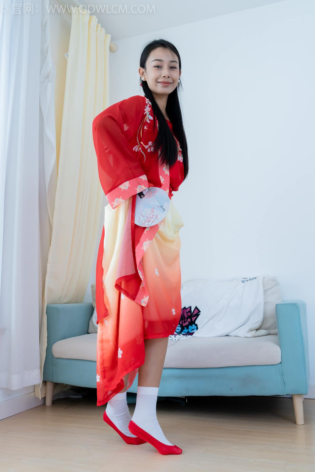 图片[6]-精选勿恋传媒 NO.2386 岚岚-布鞋、短白丝、红色船袜、汉服[137P]-草丛看图