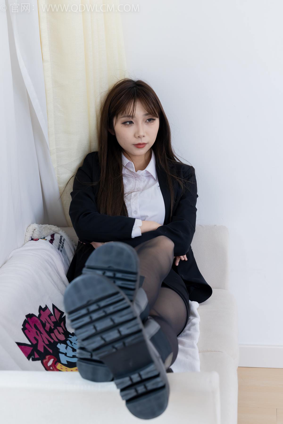 图片[4]-精选勿恋传媒 NO.2344 泡泡-短靴、薄黑丝、ol至服、高冷不笑玉姐版[138P]-草丛看图