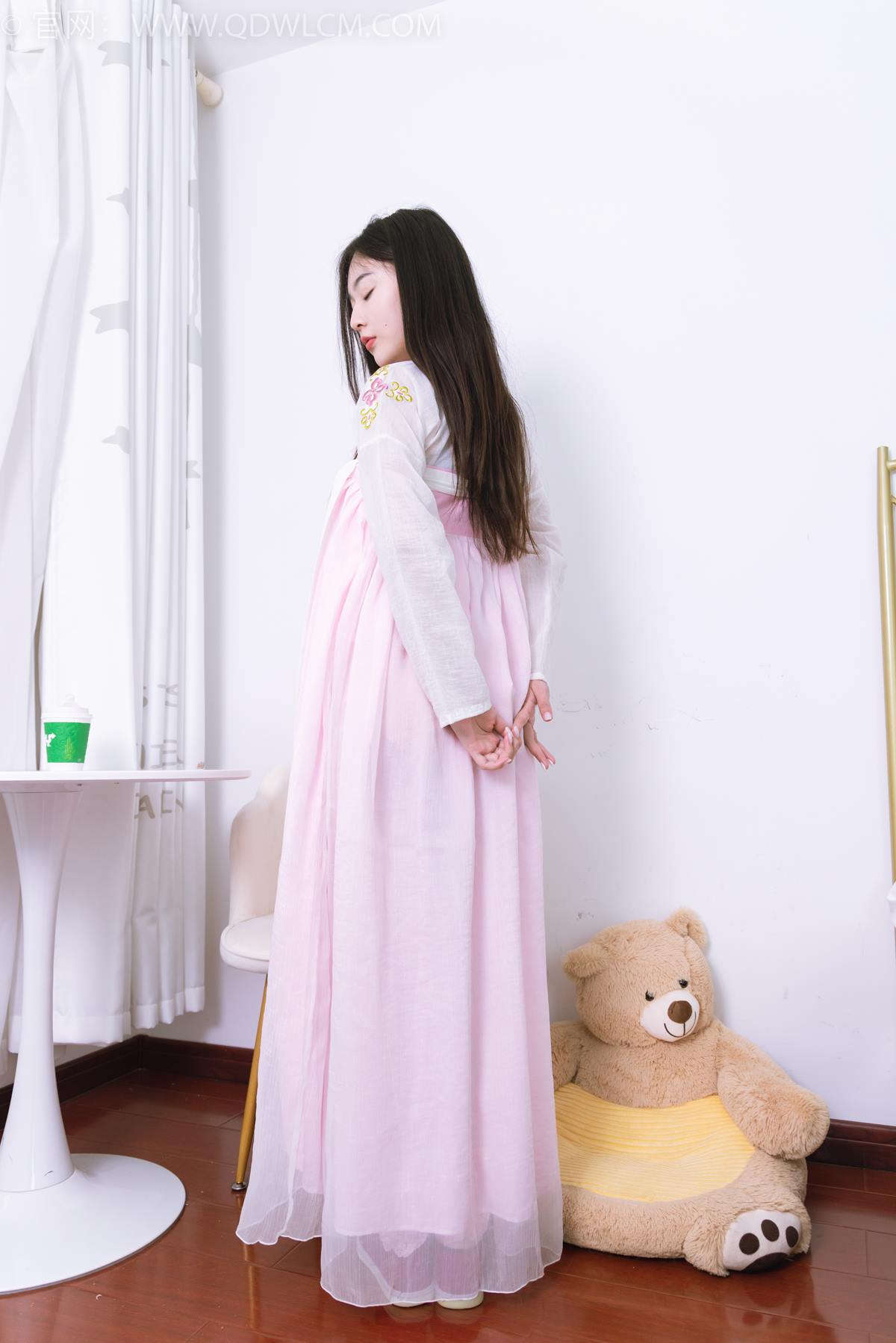 图片[5]-精选勿恋传媒 NO.2397 美兔-汉服、布鞋、粉色棉袜[86P]-草丛看图