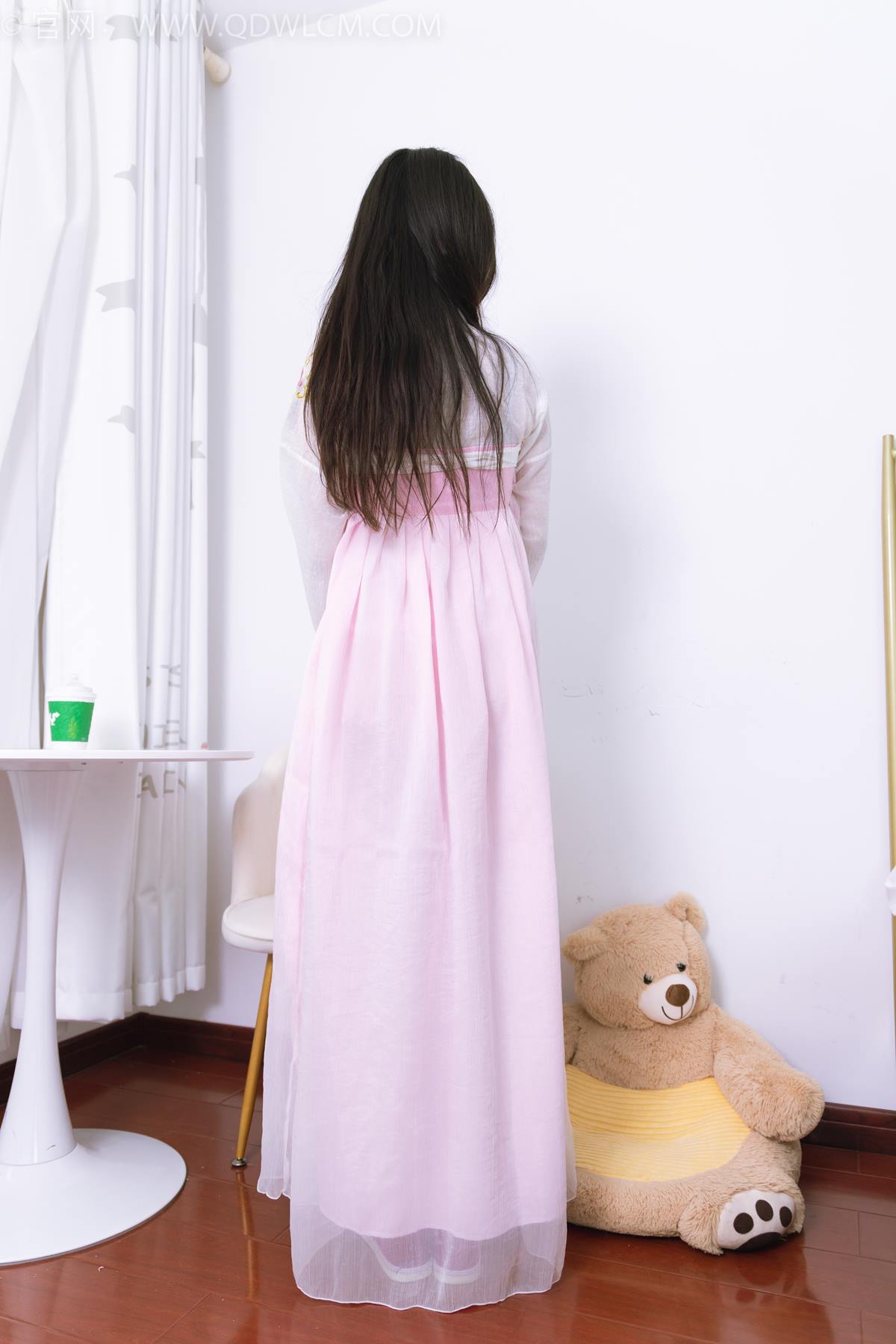 图片[6]-精选勿恋传媒 NO.2397 美兔-汉服、布鞋、粉色棉袜[86P]-草丛看图