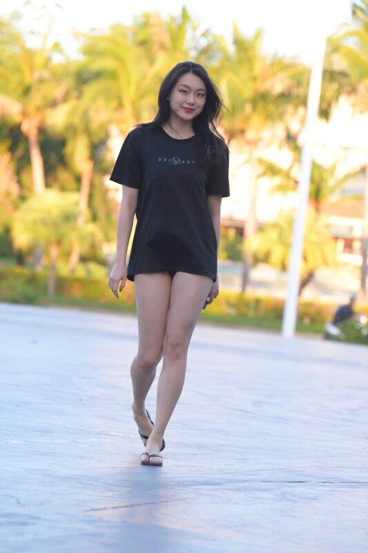 精选街拍作品 NO.1859 一始街拍作品 – Need You Now[76P]-草丛看图