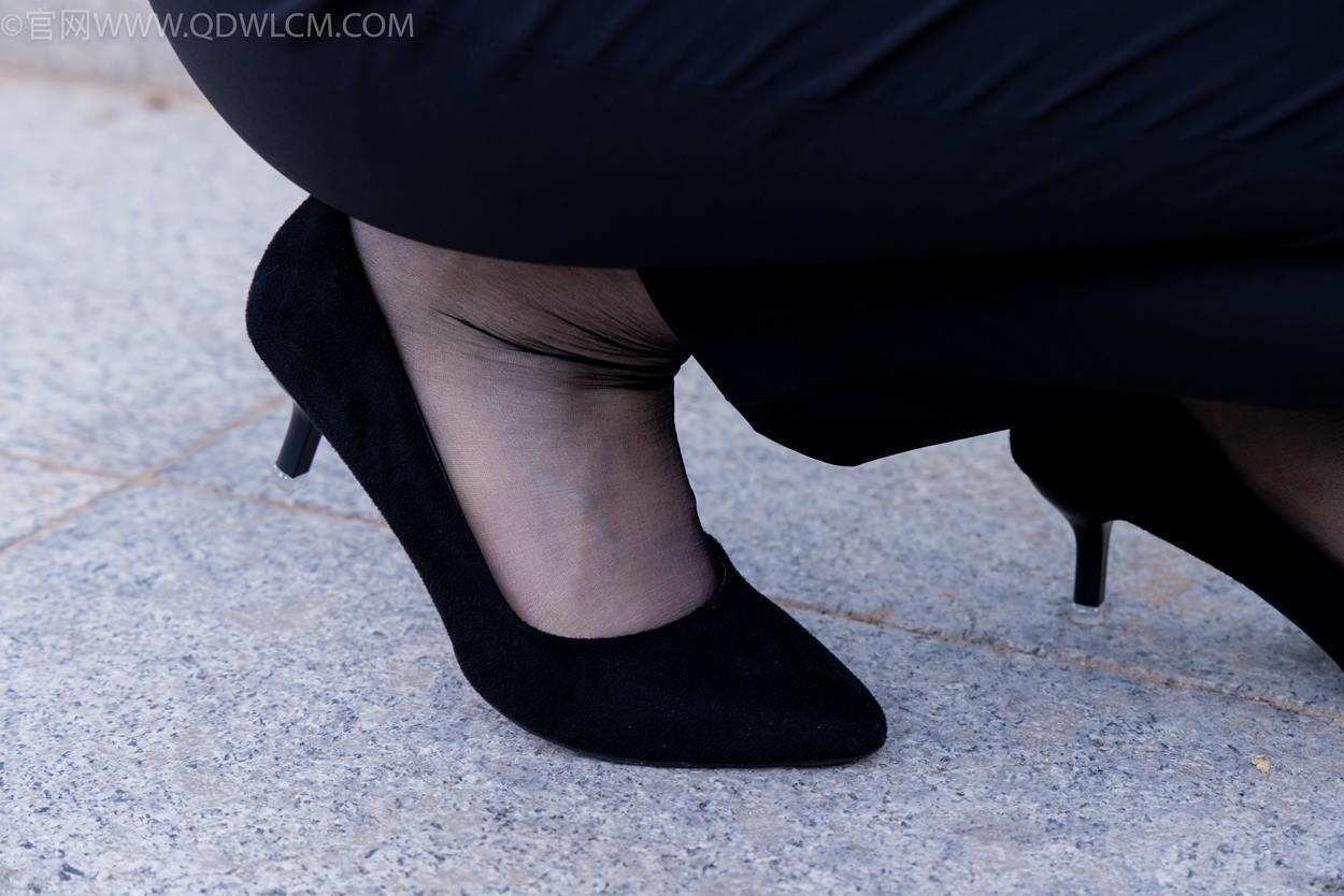 图片[6]-精选勿恋传媒 NO.2337 小酒-高跟鞋、短黑丝、短白丝[110P]-草丛看图