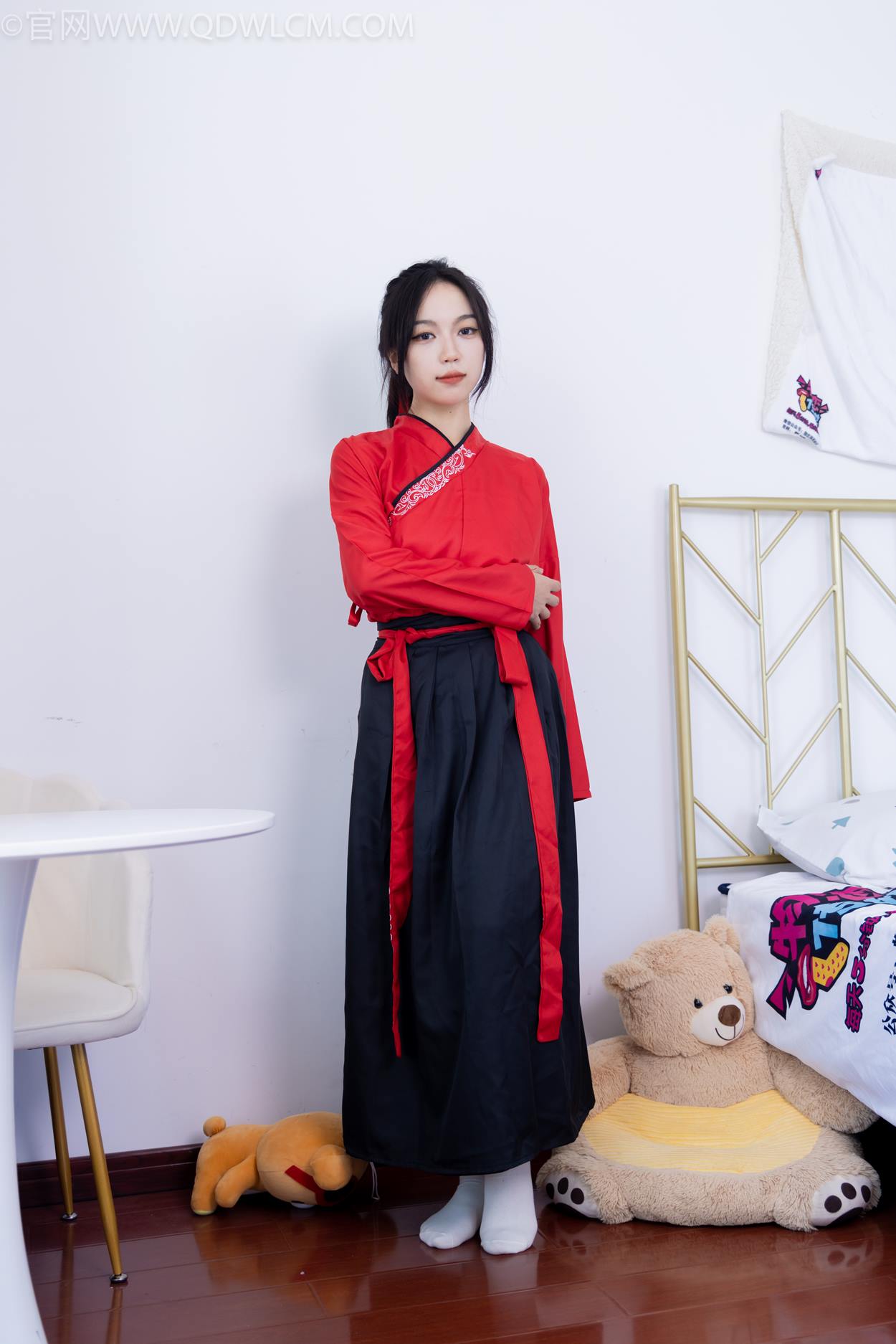 图片[3]-精选勿恋传媒 NO.2330 纱纱-汉服、皮鞋、白棉袜、薄肉丝[151P]-草丛看图