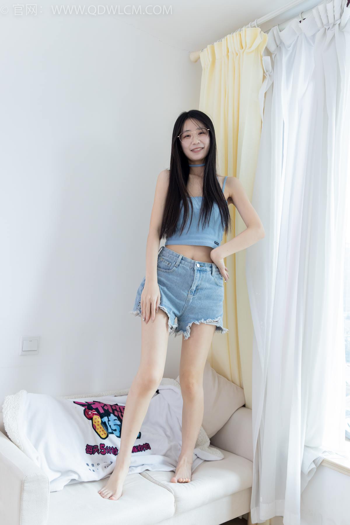 图片[8]-精选勿恋传媒 NO.2353 菜菜-木屐人字拖、薄黑丝、裸足[107P]-草丛看图