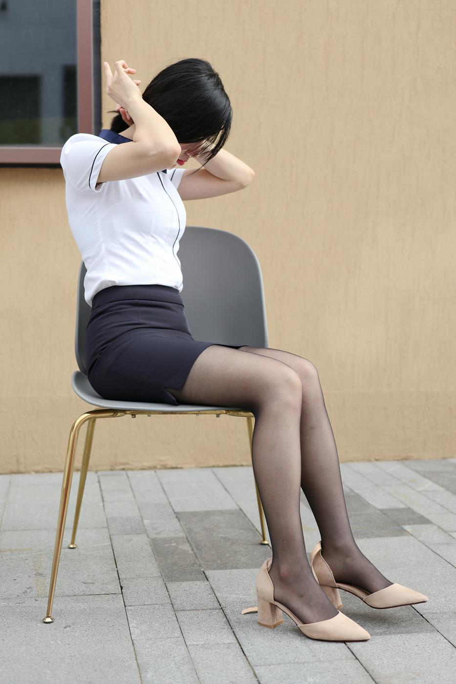 图片[1]-魔镜街拍 NO.165 OL至服黑丝 [96P]-草丛看图