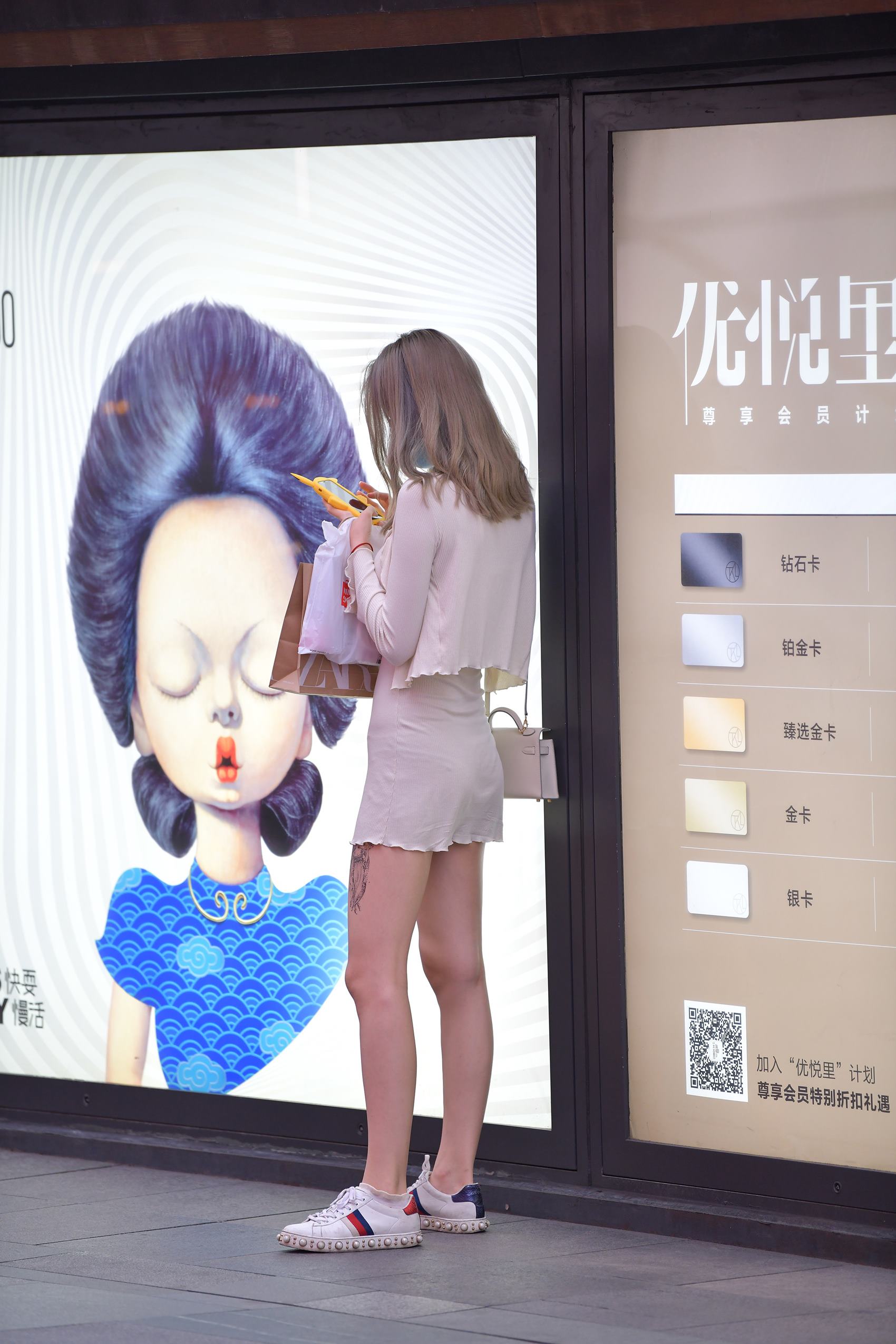 图片[3]-精选精选街拍作品 NO.1783 视觉冲击街拍作品 – 黄昏下de小解解[34P]-草丛看图