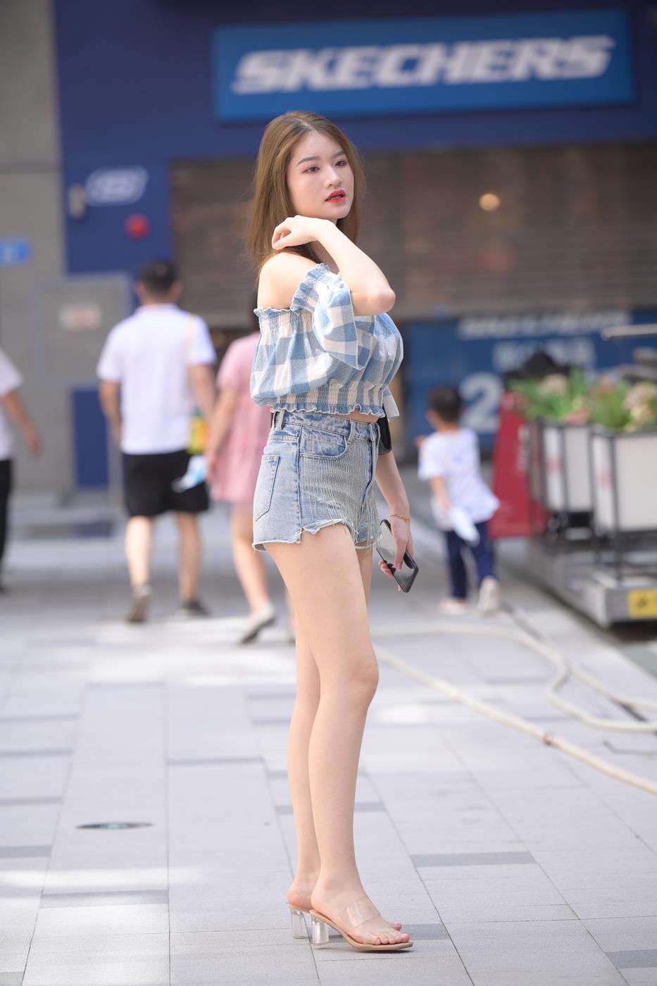 图片[5]-精选精选街拍作品 NO.1580 魂魂摄影作品 热裤长腿[84P]-草丛看图