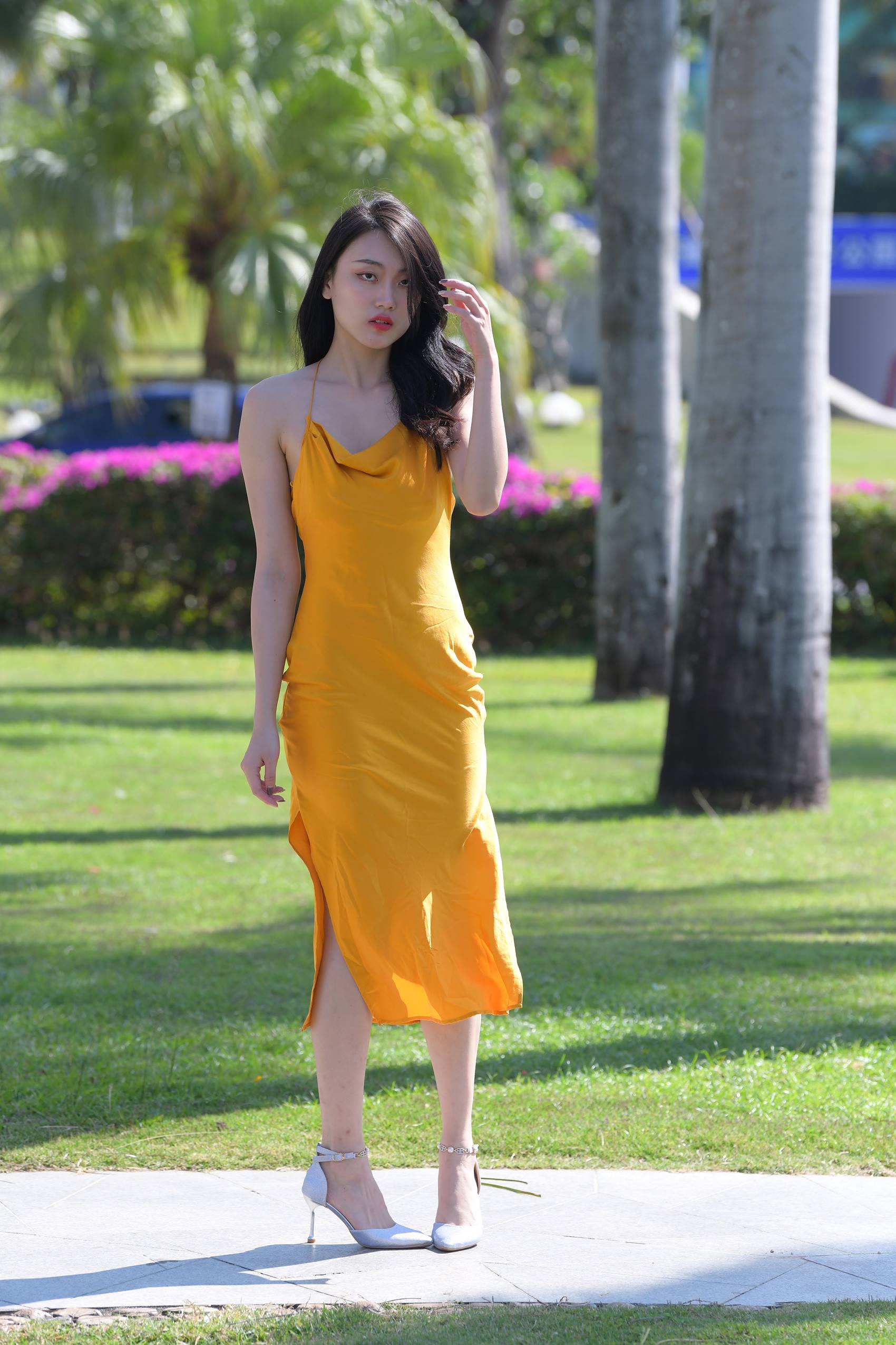 图片[7]-精选精选街拍作品 NO.1832 一始街拍作品 – 黄裙女子[100P]-草丛看图