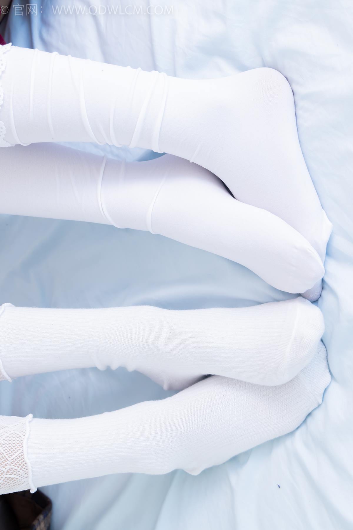 图片[3]-精选勿恋传媒 NO.2375 茯苓闪闪-长靴、白棉袜、厚肉丝[130P]-草丛看图