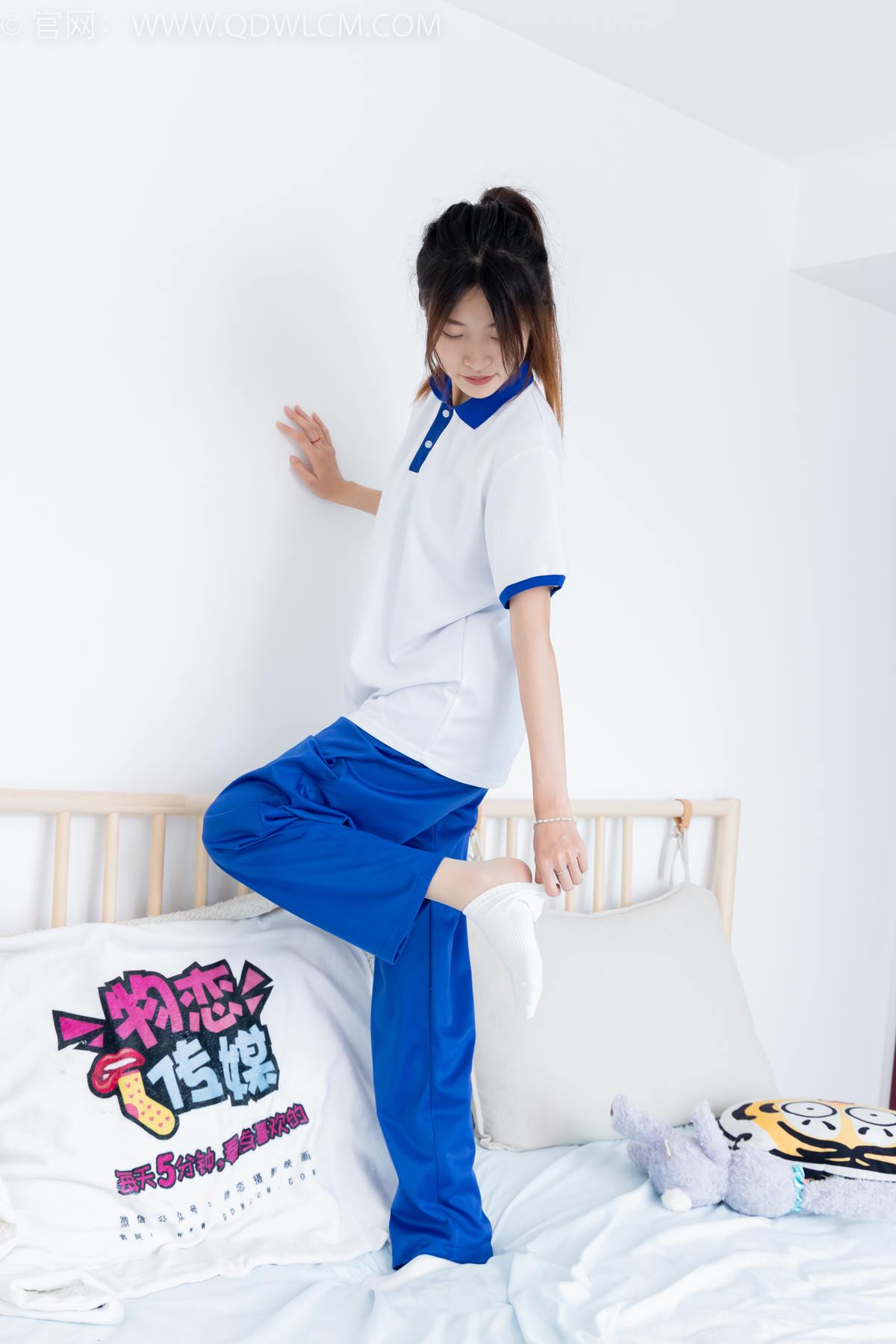 图片[4]-精选勿恋传媒 NO.2387 小夏-帆布鞋、白短棉袜、薄肉丝、校服[118P]-草丛看图