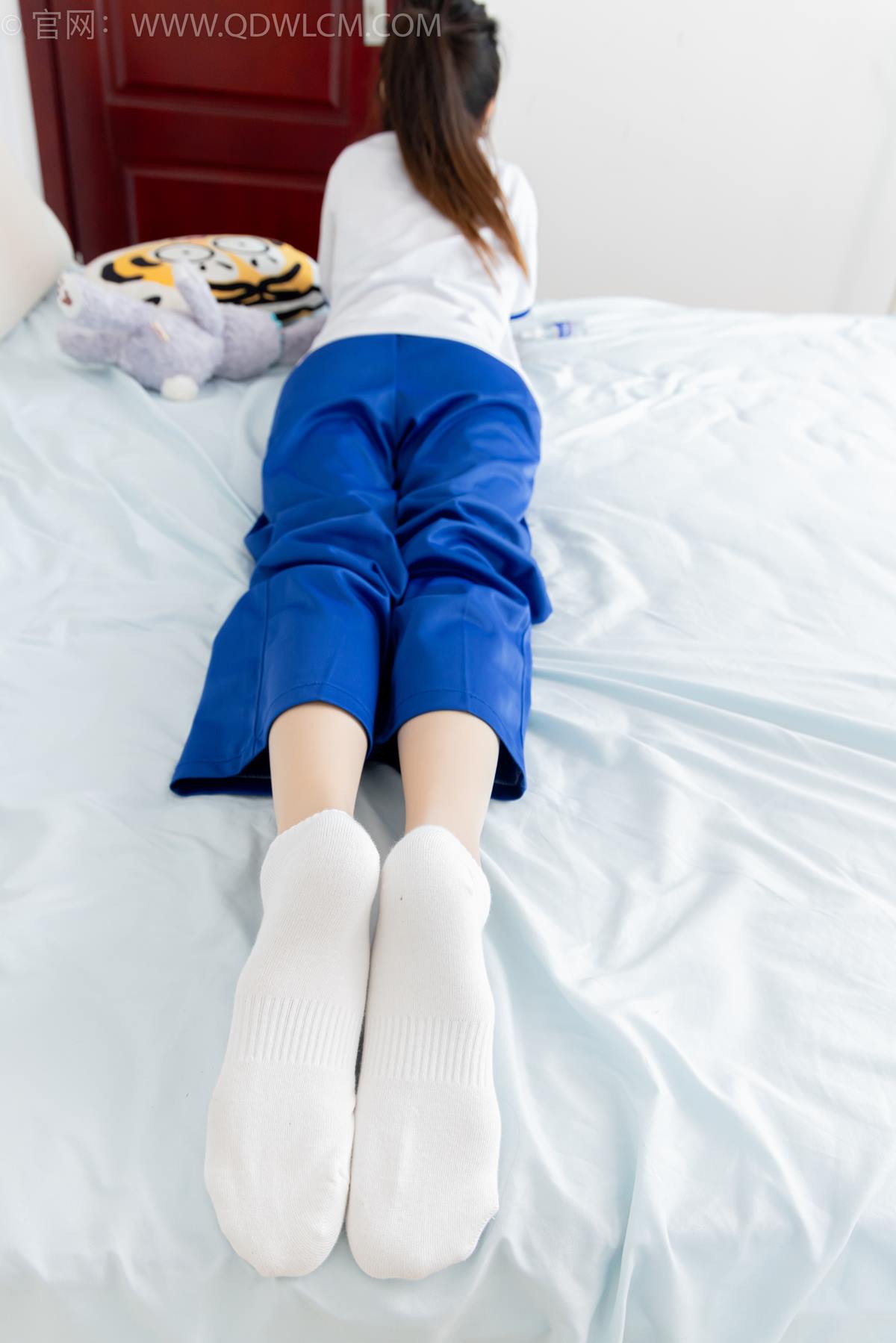 图片[8]-精选勿恋传媒 NO.2387 小夏-帆布鞋、白短棉袜、薄肉丝、校服[118P]-草丛看图