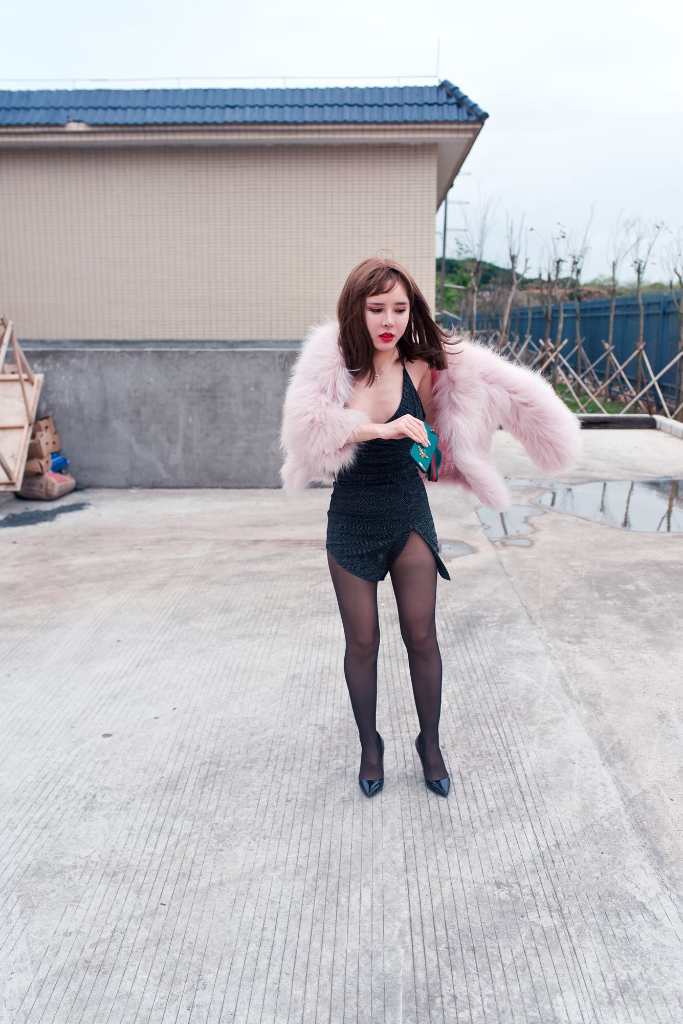 图片[3]-精选精选街拍作品 1640 御风街拍 中途休息站里的黑丝网荭艾小青[32P]-草丛看图